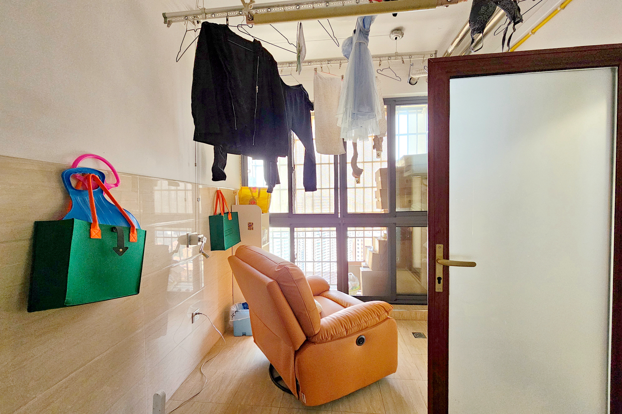 江河东澜湾  3室1厅2卫    89.0万阳台