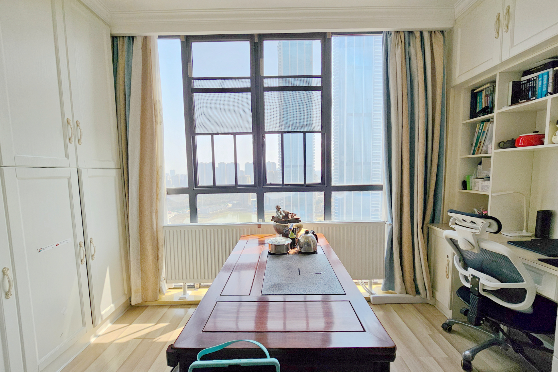 江河东澜湾  3室1厅2卫    89.0万阳台