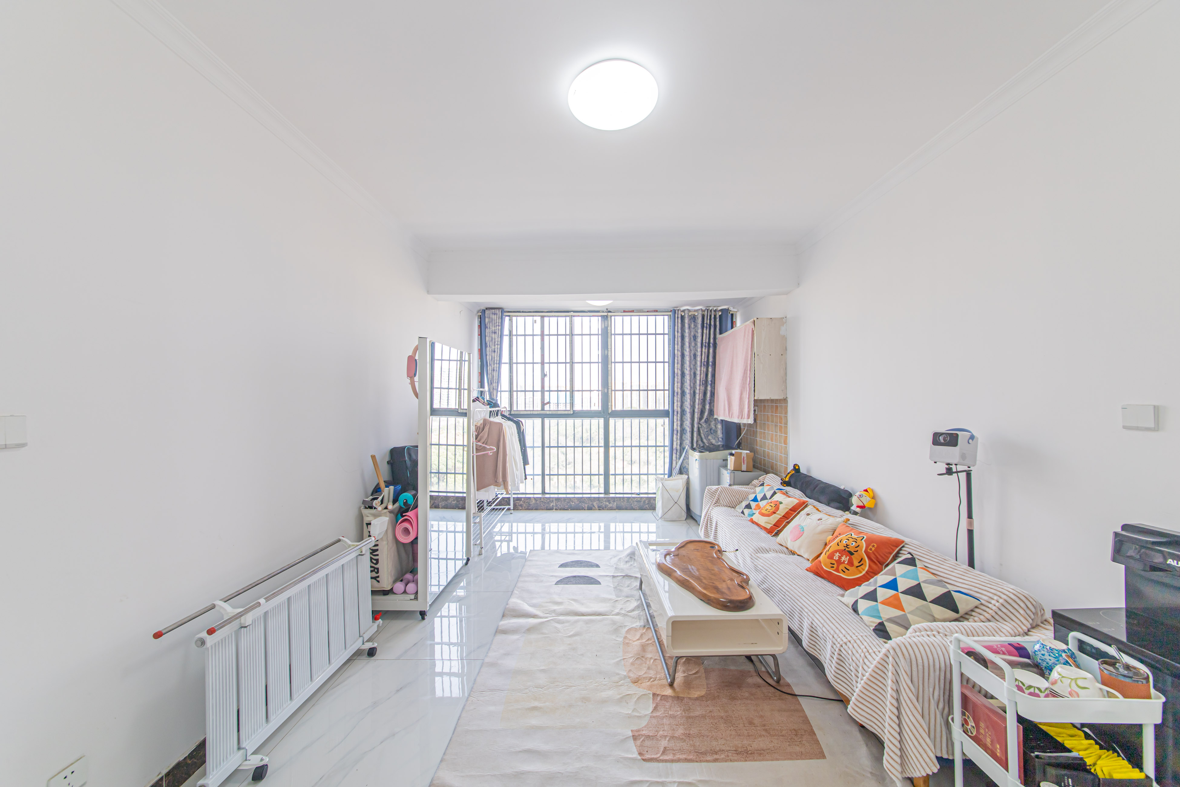 香芙嘉园(广铁湘府嘉园) 2室1厅1卫 60.8万 香芙嘉园(广铁湘府嘉园) 2室1厅1卫 60.8万客厅