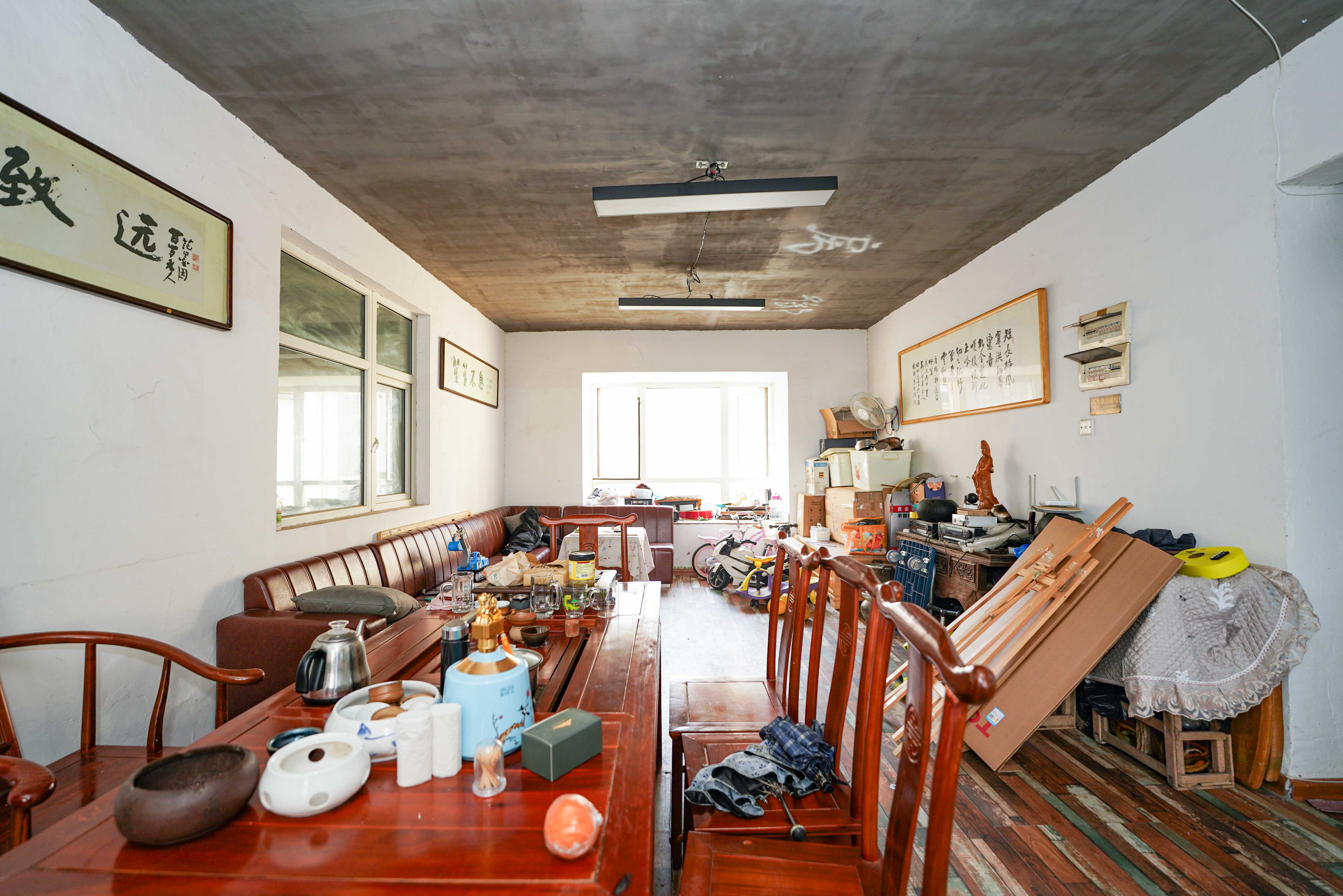 嘉华城(一期) 5室2厅2卫 148.0万 嘉华城(一期) 5室2厅2卫 148.0万客厅