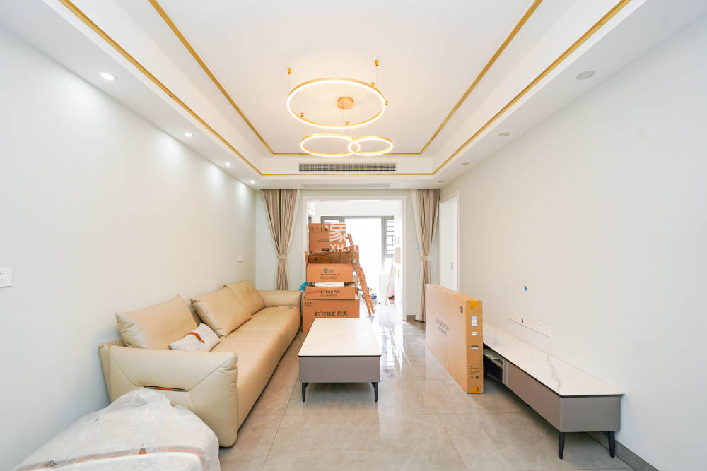 汇金城/嘉华城（二期、三期）  3室2厅2卫    130.8万