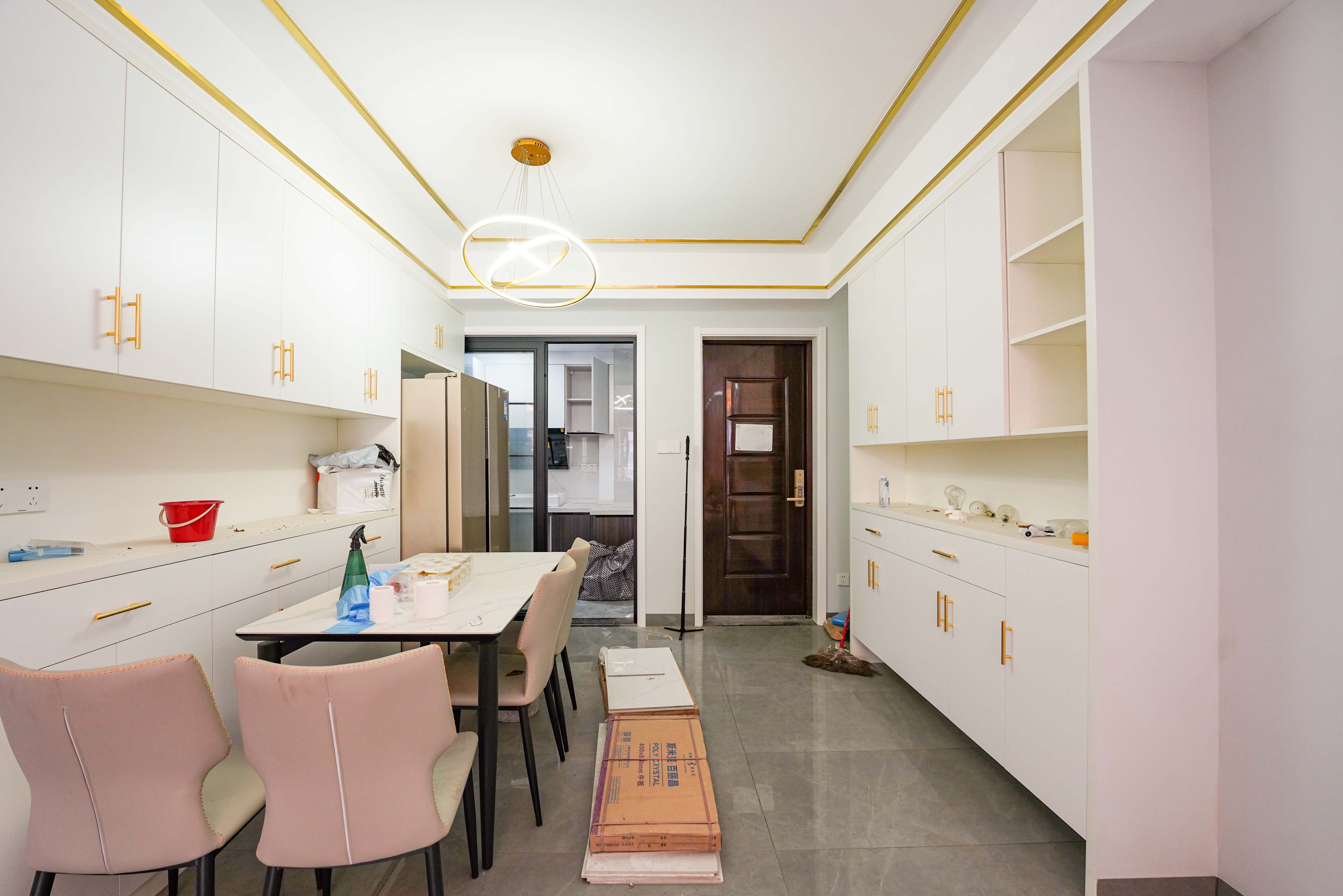 汇金城/嘉华城(二期、三期)  3室2厅2卫    130.8万 汇金城/嘉华城(二期、三期)  3室2厅2卫    130.8万客厅