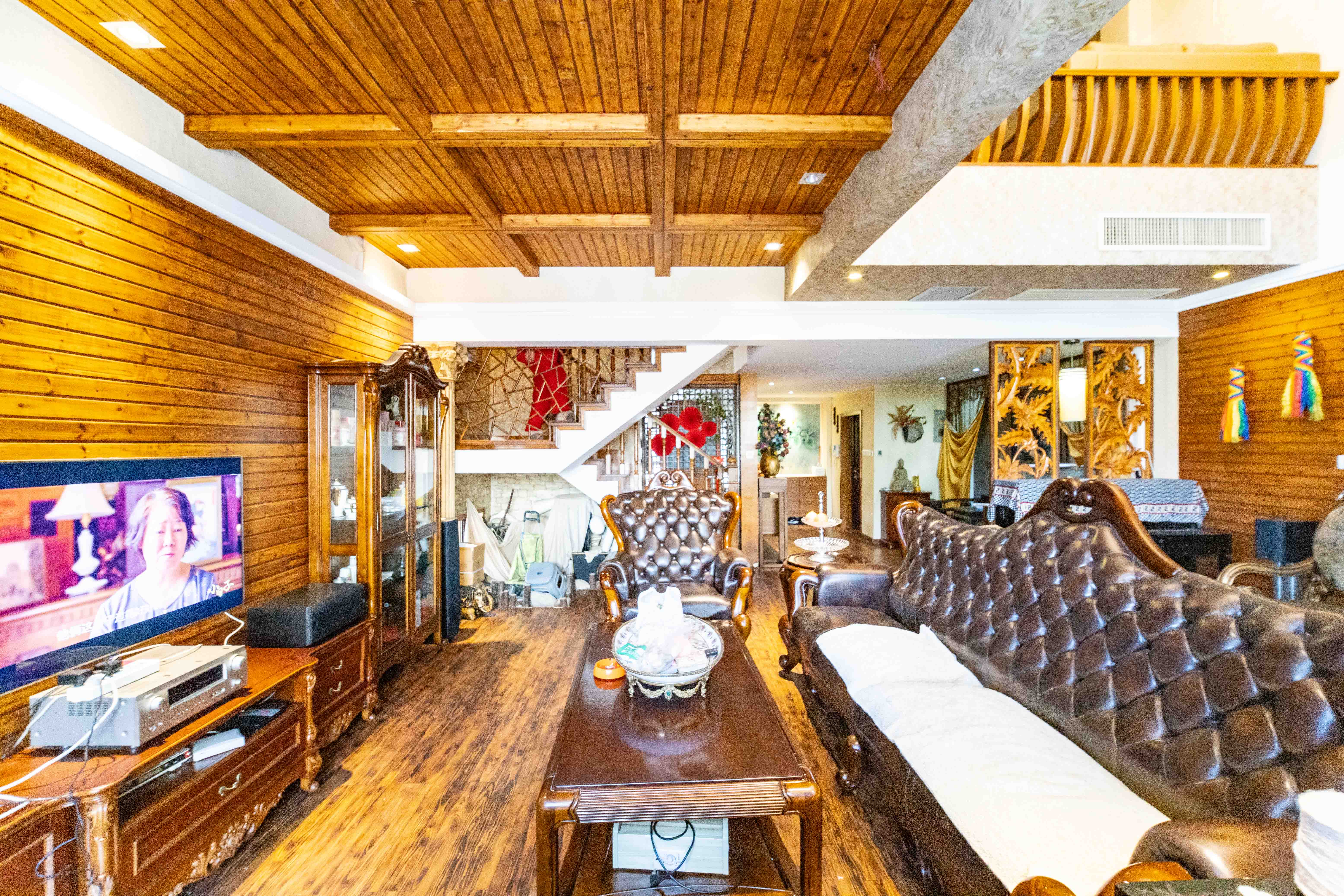 水云间 4室3厅3卫 318.0万 水云间 4室3厅3卫 318.0万客厅