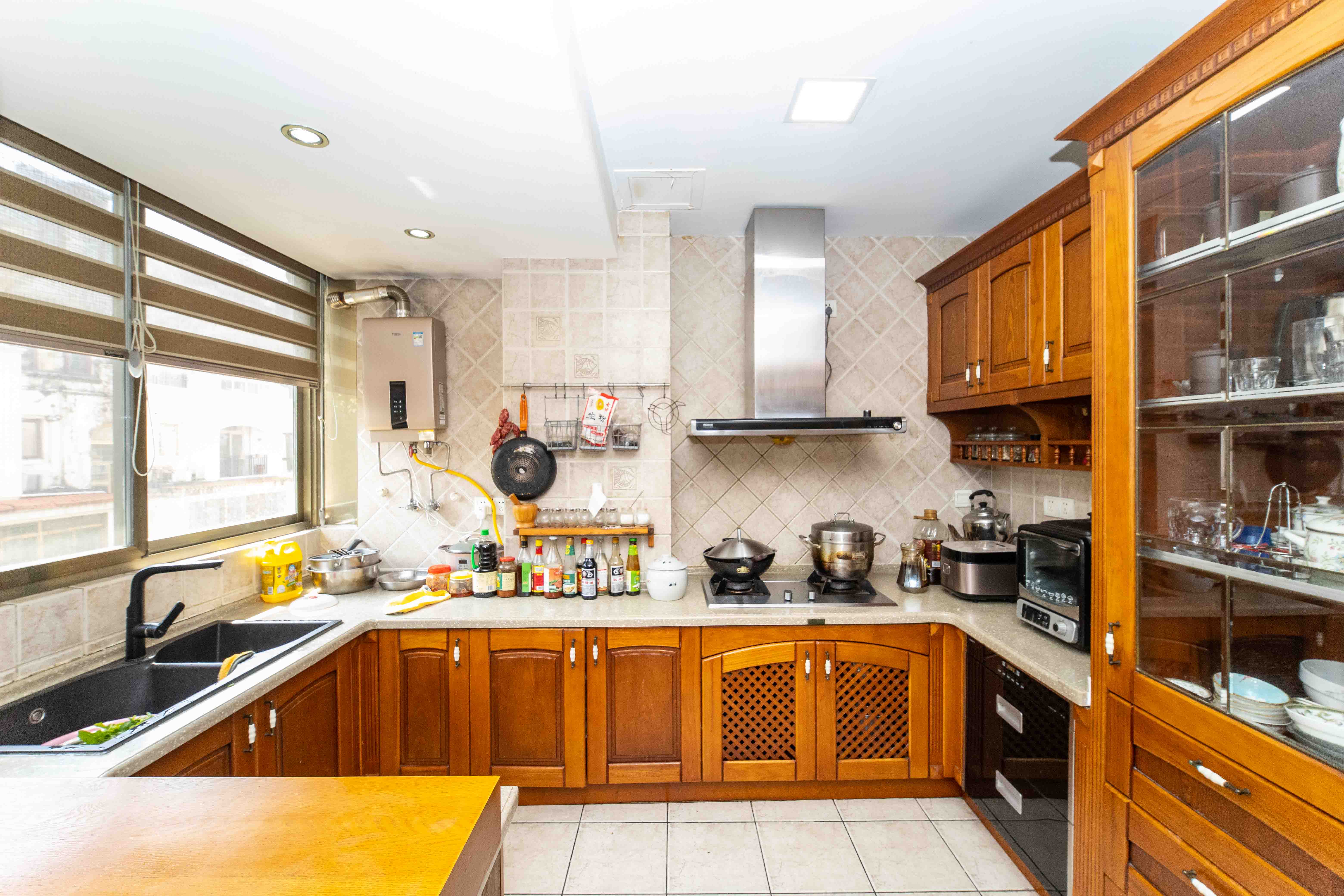 水云间 4室3厅3卫 318.0万 水云间 4室3厅3卫 318.0万厨房