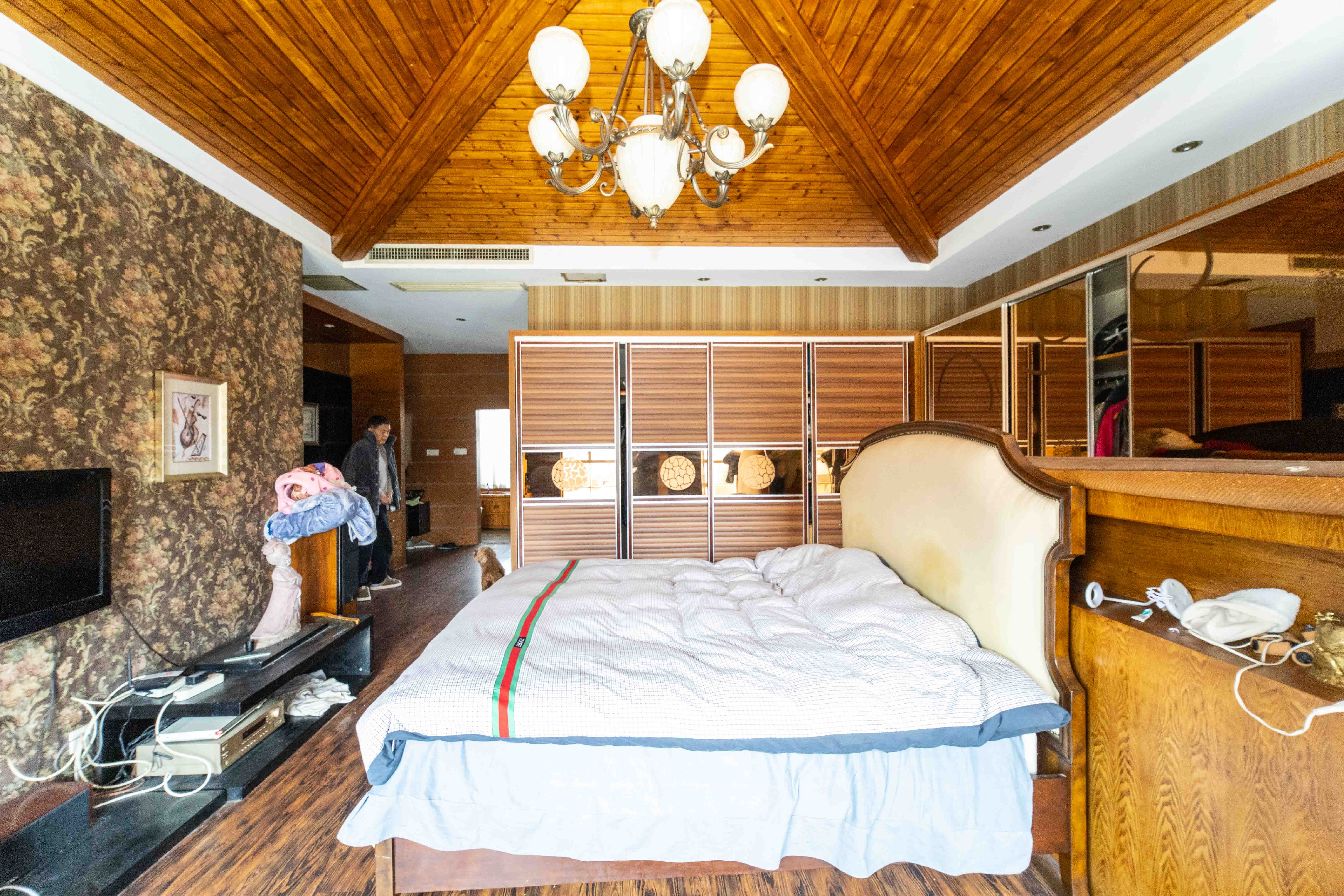 水云间 4室3厅3卫 318.0万 水云间 4室3厅3卫 318.0万卧室