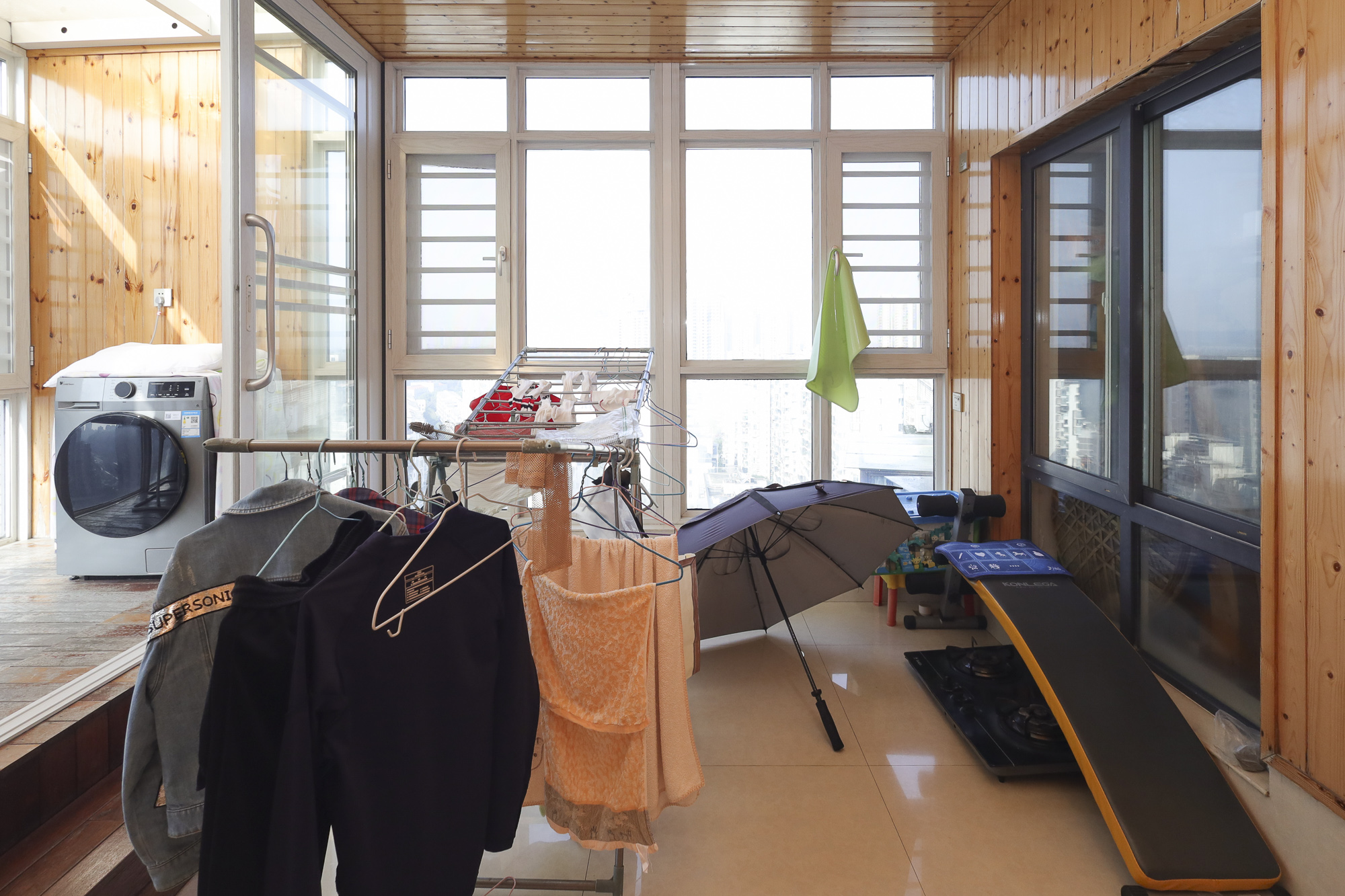 山语城一期  3室2厅1卫   130.00万卧室