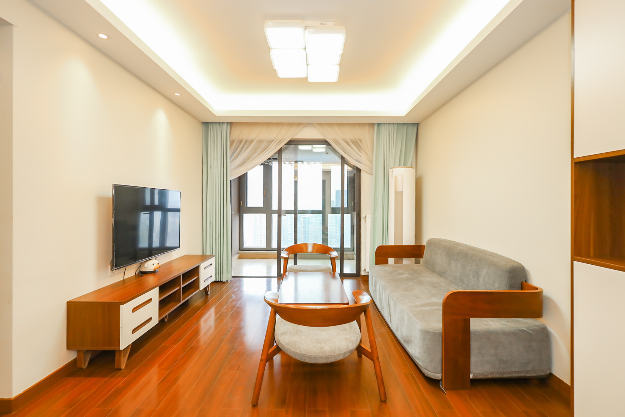 万科里金域国际 3室2厅2卫 175.0万 万科里金域国际 3室2厅2卫 175.0万客厅