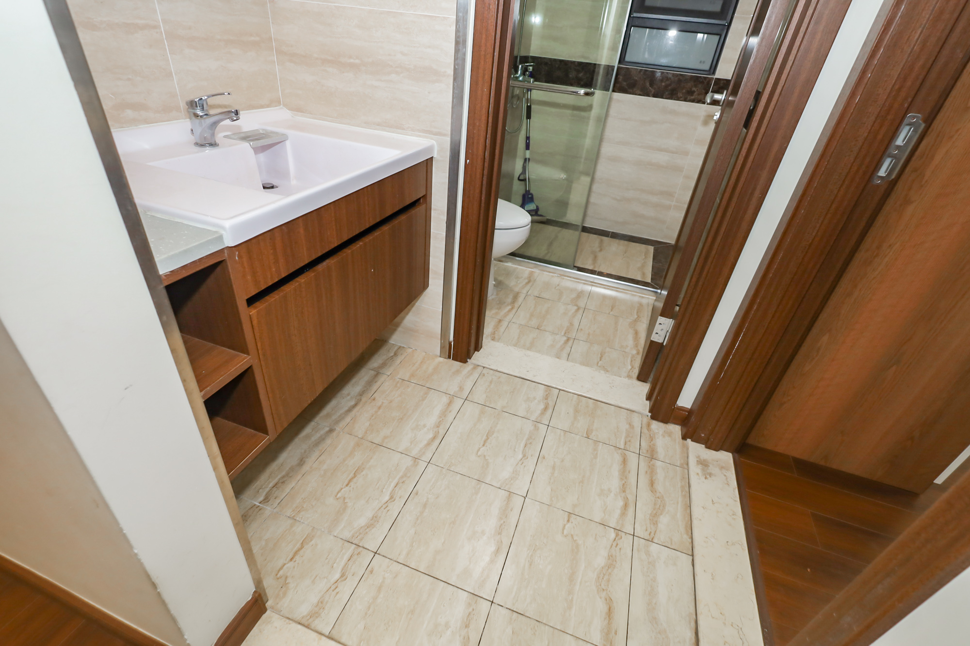 万科里金域国际 3室2厅2卫 175.0万 万科里金域国际 3室2厅2卫 175.0万卫生间