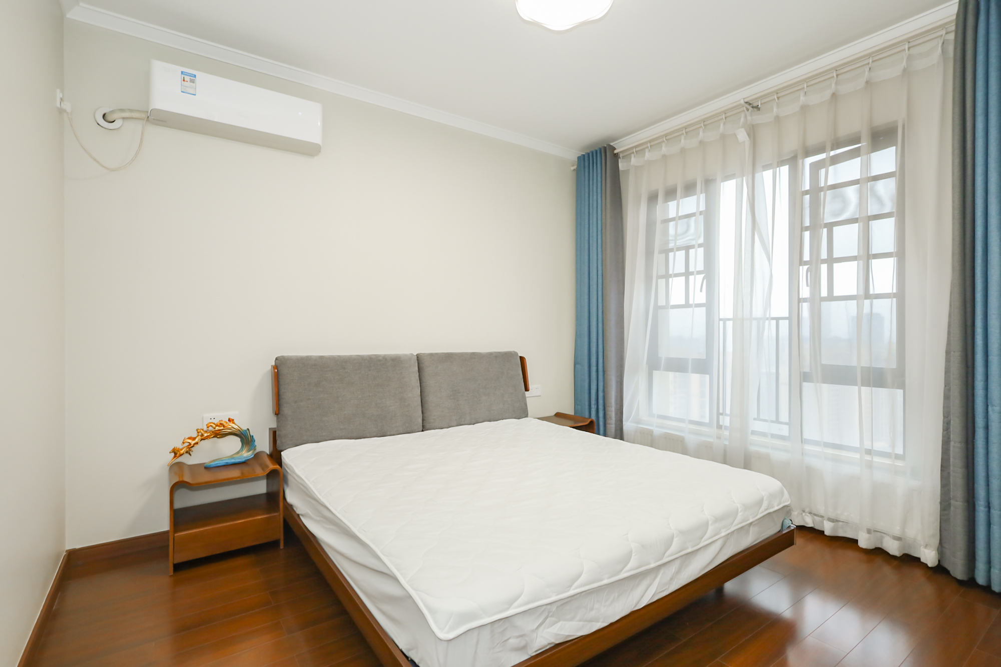 万科里金域国际 3室2厅2卫 175.0万 万科里金域国际 3室2厅2卫 175.0万卧室