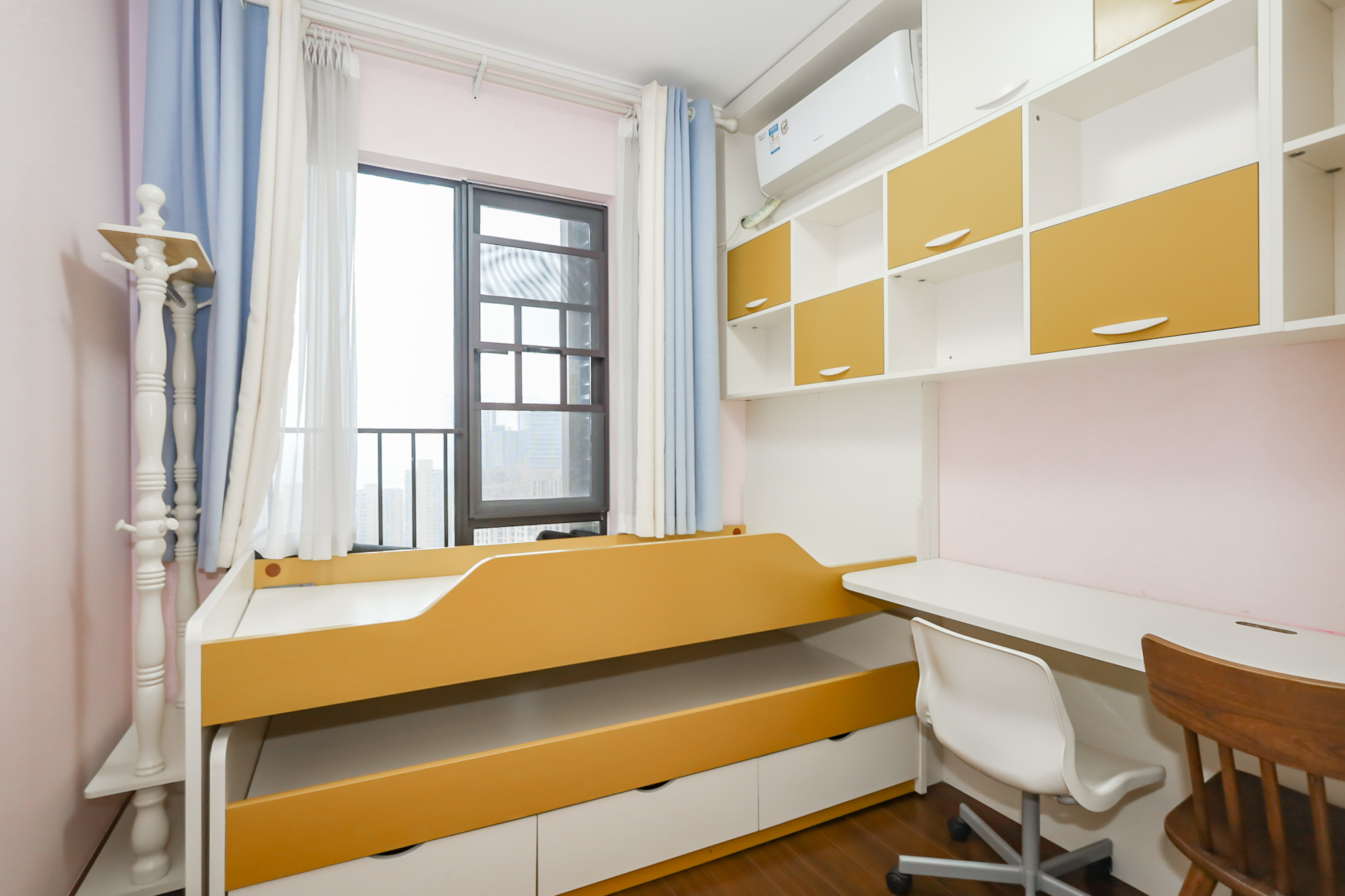 万科里金域国际 3室2厅2卫 175.0万 万科里金域国际 3室2厅2卫 175.0万卧室