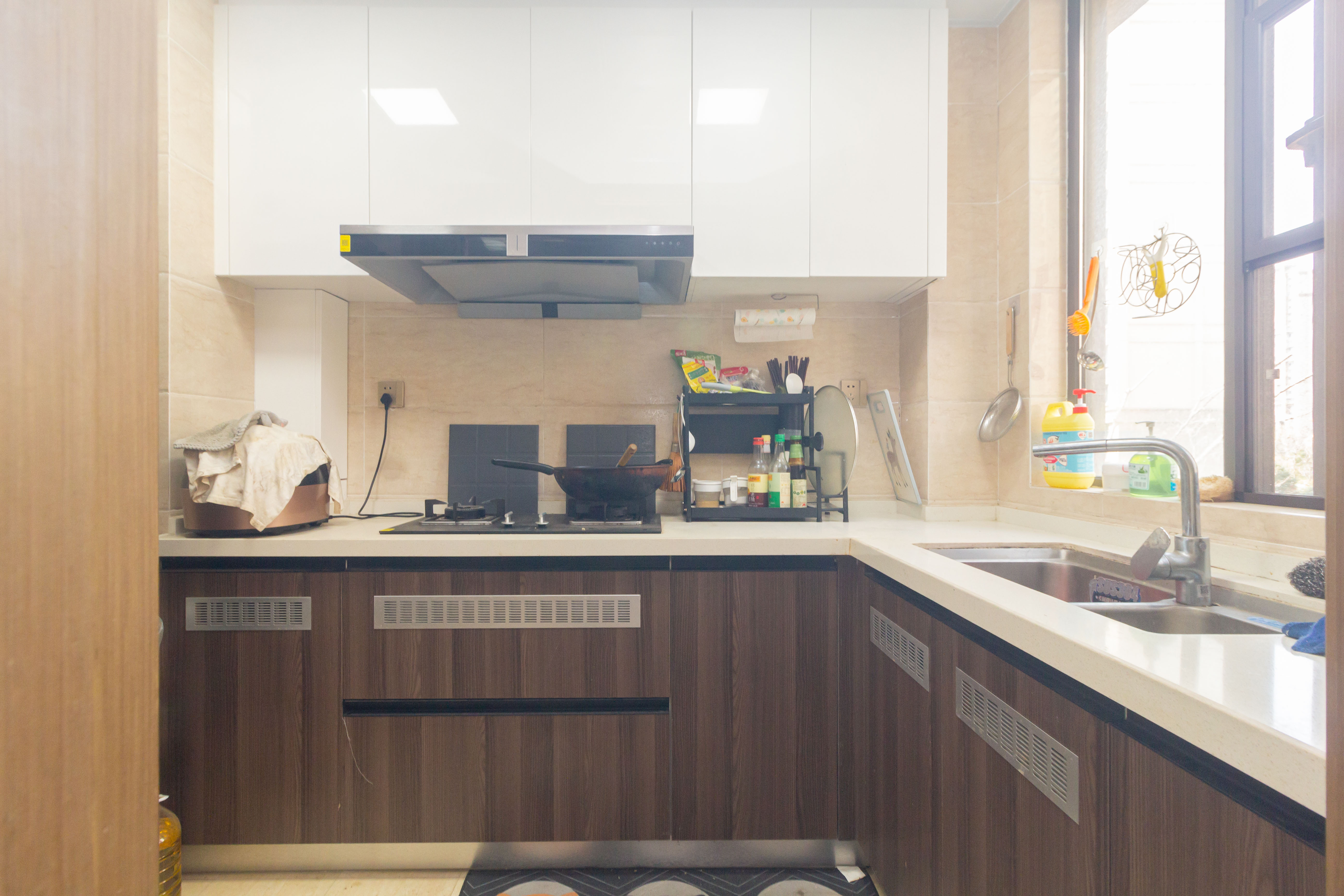 鑫苑芙蓉鑫家  4室2厅2卫    138.8万 鑫苑芙蓉鑫家  4室2厅2卫    138.8万厨房