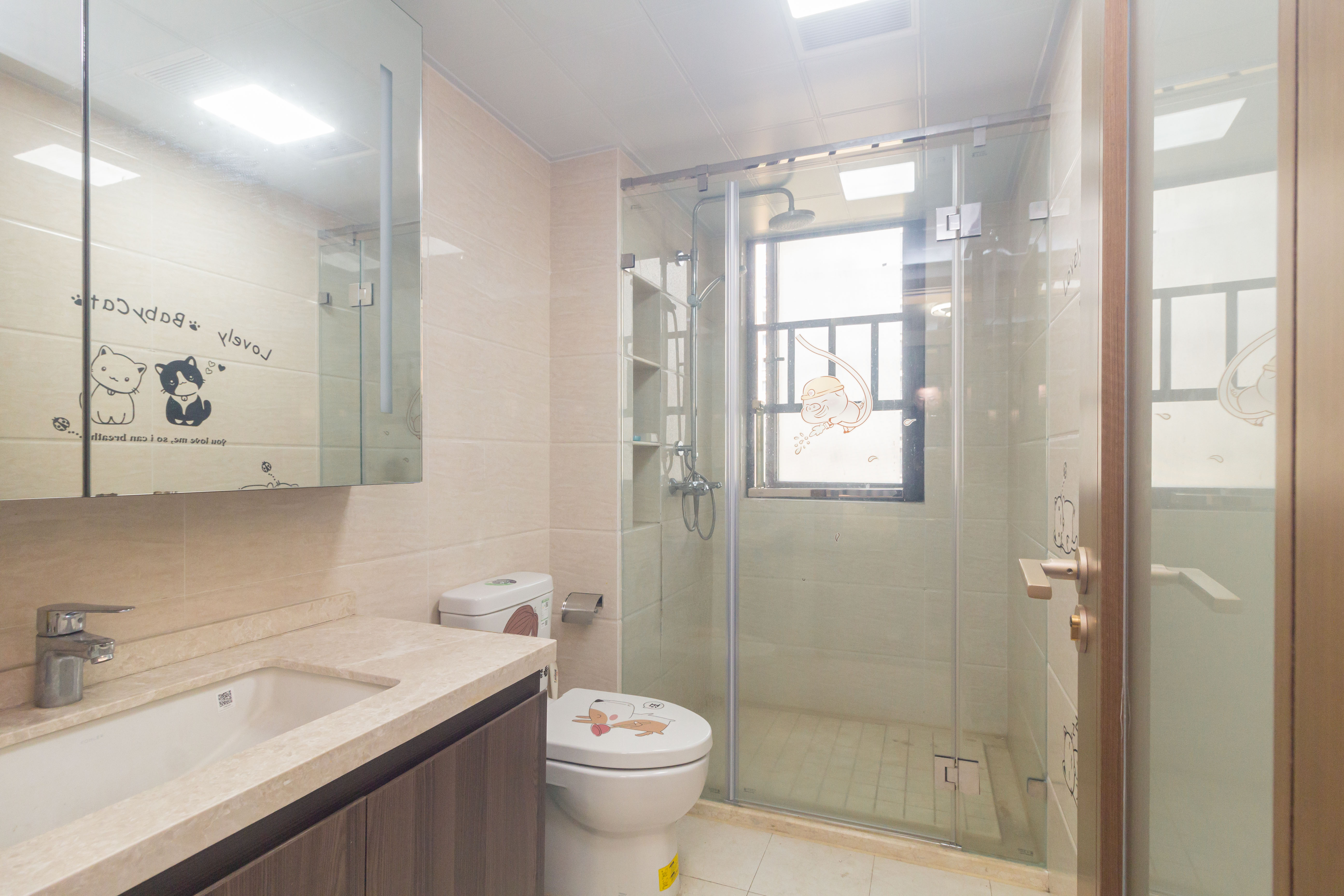 鑫苑芙蓉鑫家  4室2厅2卫    138.8万 鑫苑芙蓉鑫家  4室2厅2卫    138.8万卫生间