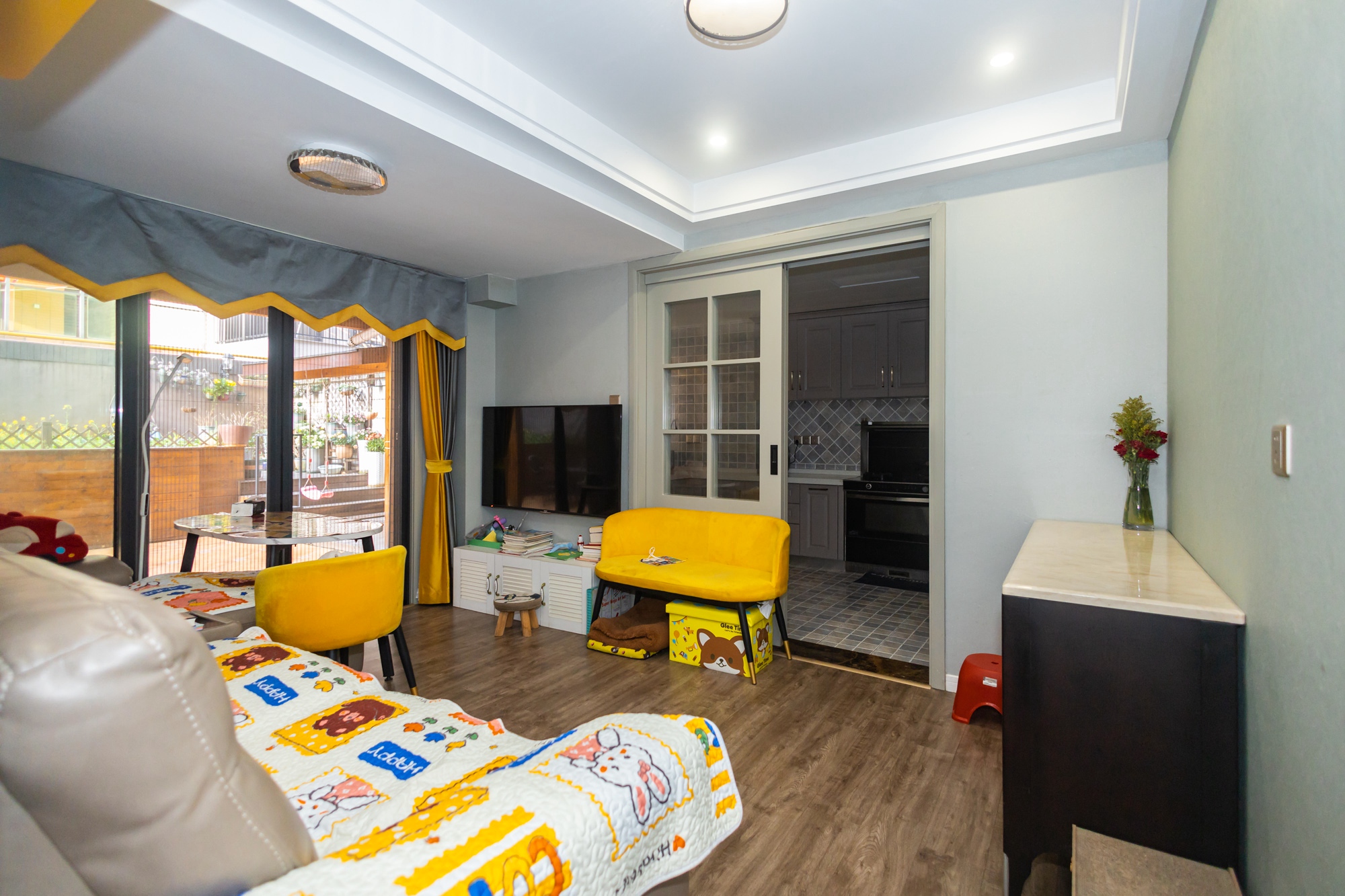 海伦春天  5室2厅3卫    298.0万其他