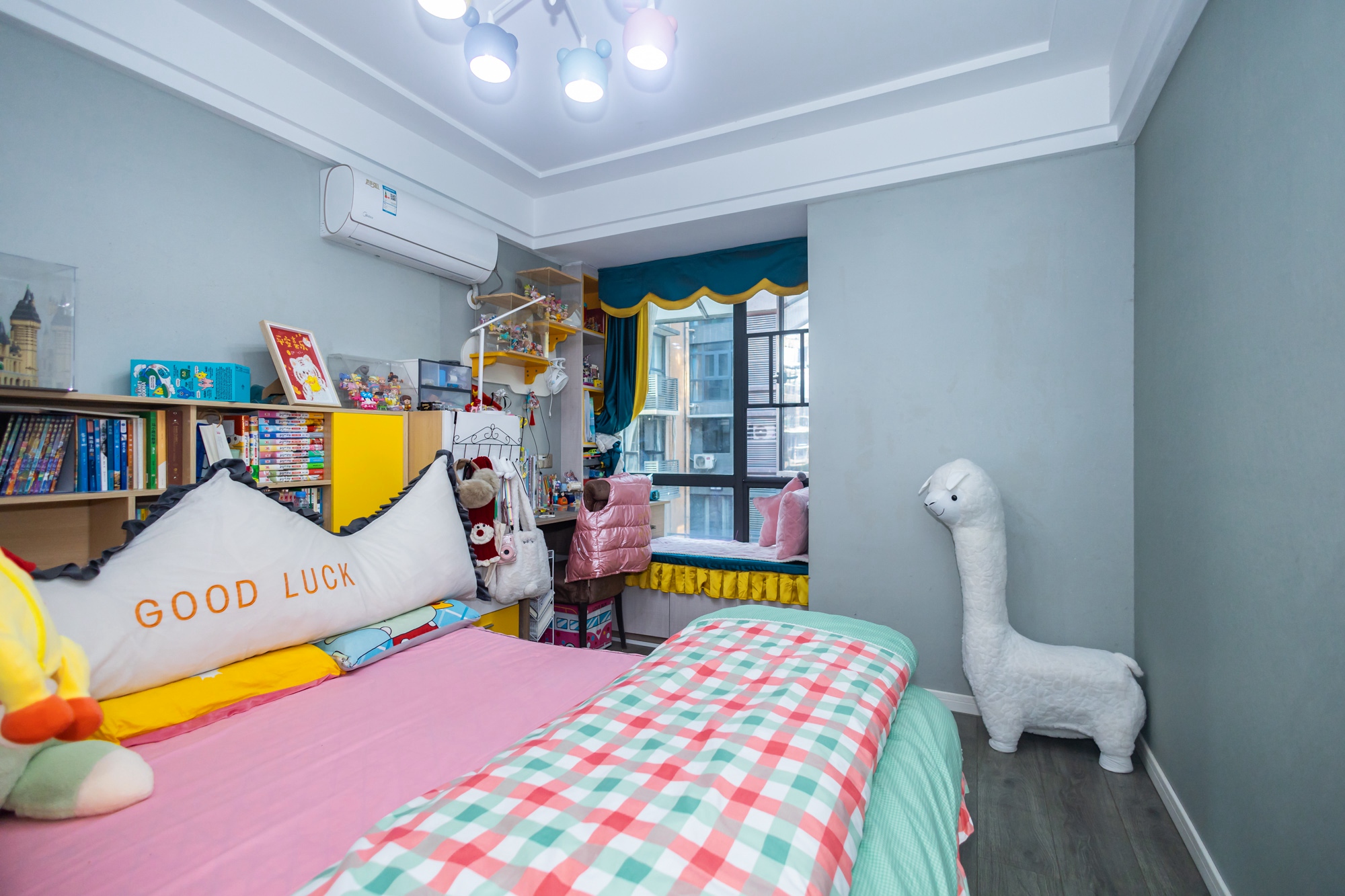 海伦春天  5室2厅3卫    298.0万卧室