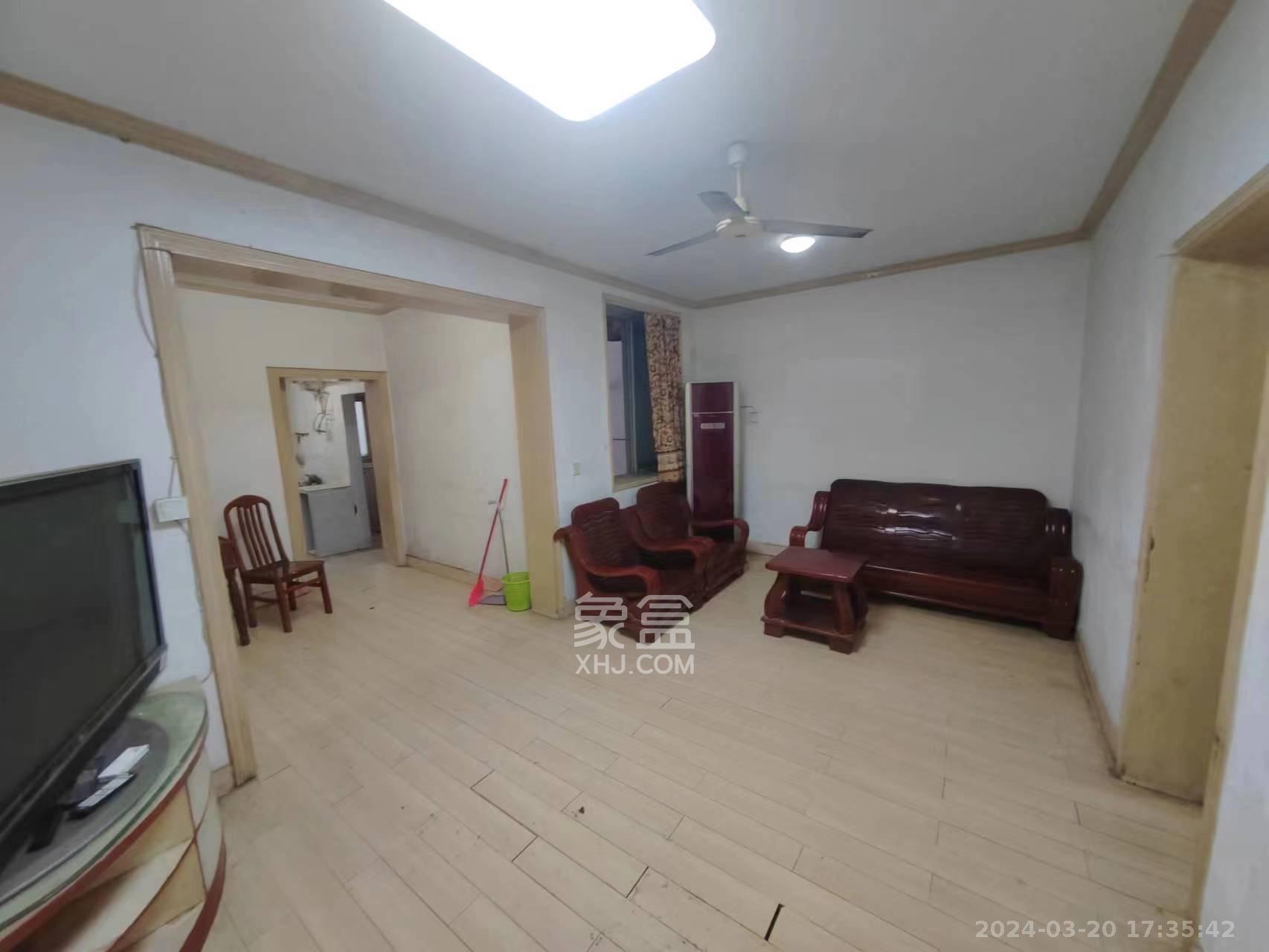 湖南省群众艺术馆宿舍（浏正街55号）  4室2厅1卫   2800.00元/月室内图