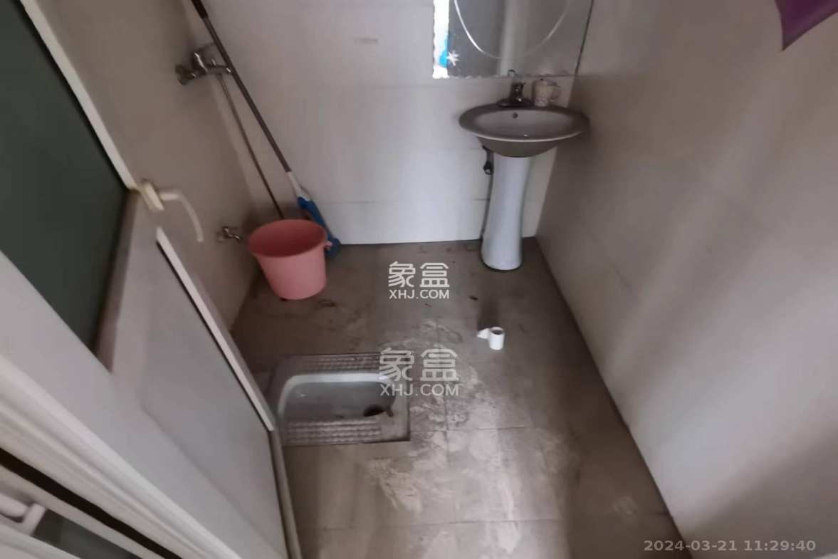 丽景新贵 3室2厅2卫 3000.00元/月 丽景新贵 3室2厅2卫 3000.00元/月室内图