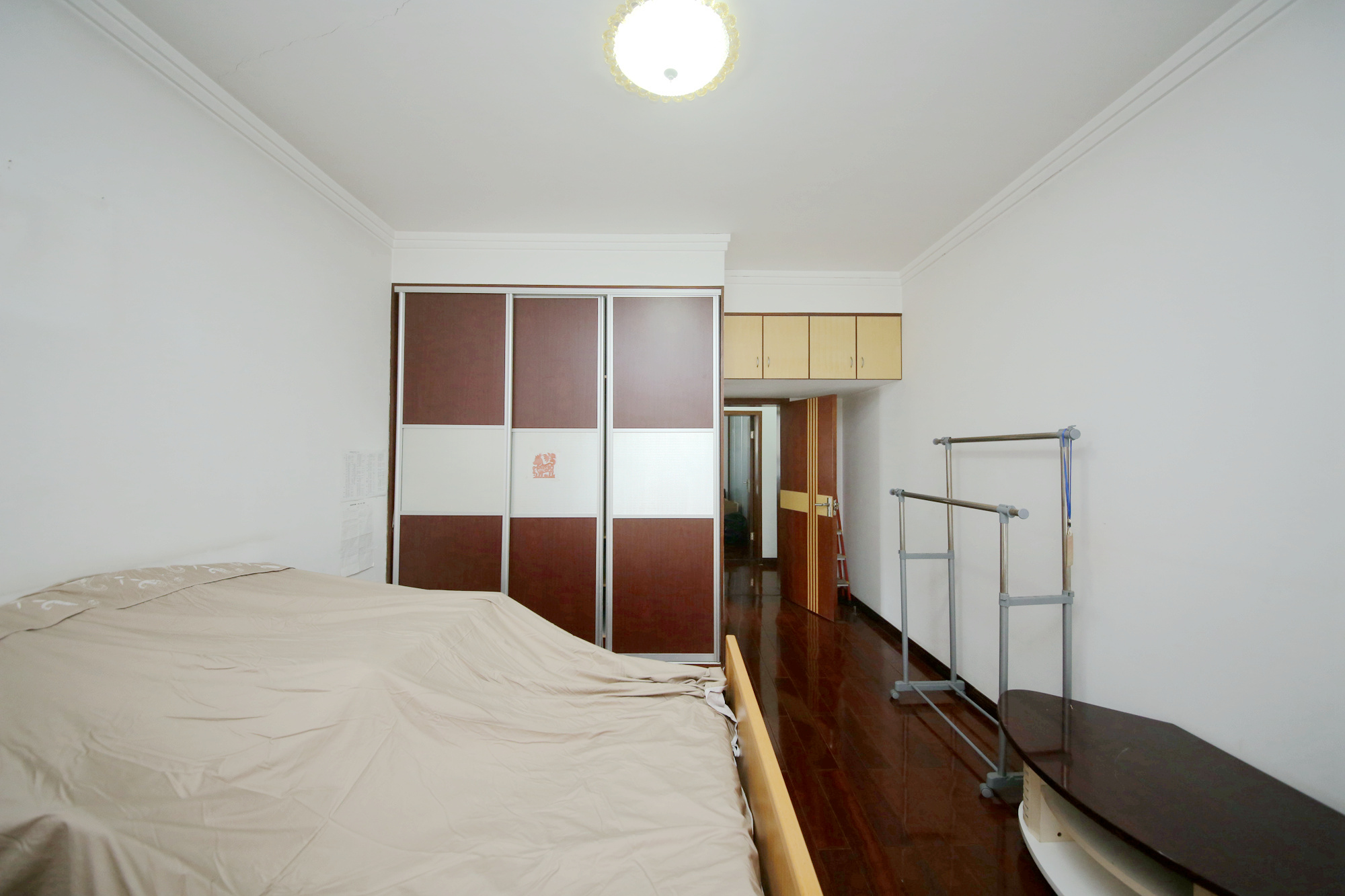省委统战部宿舍  4室2厅2卫   255.00万卧室
