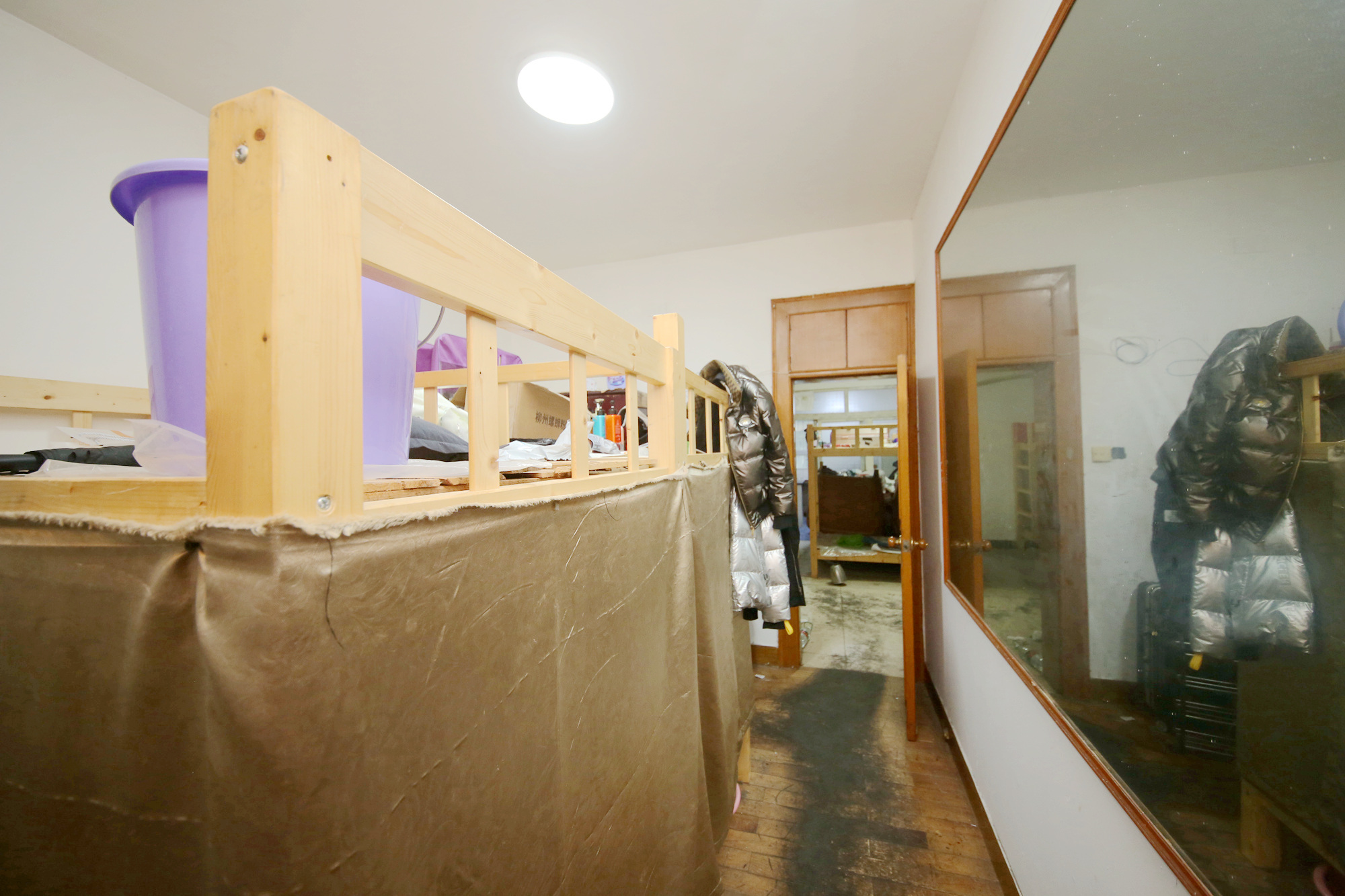 物贸小区  3室2厅1卫   67.00万其他