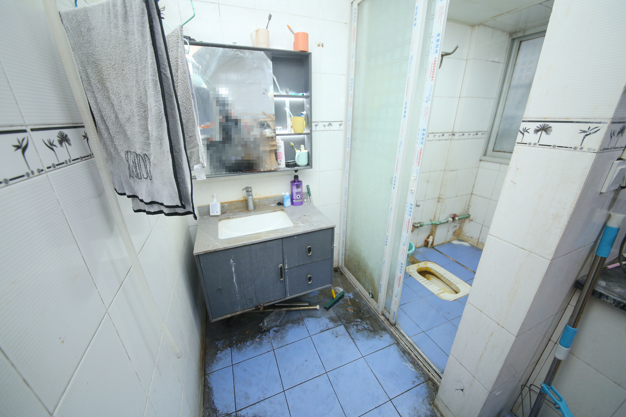 物贸小区  3室2厅1卫   67.00万卫生间