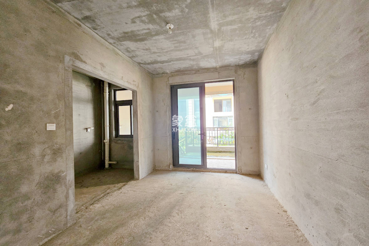 明昇壹城(明昇时代广场)一期  3室2厅2卫    320.0万 明昇壹城(明昇时代广场)一期  3室2厅2卫    320.0万客厅