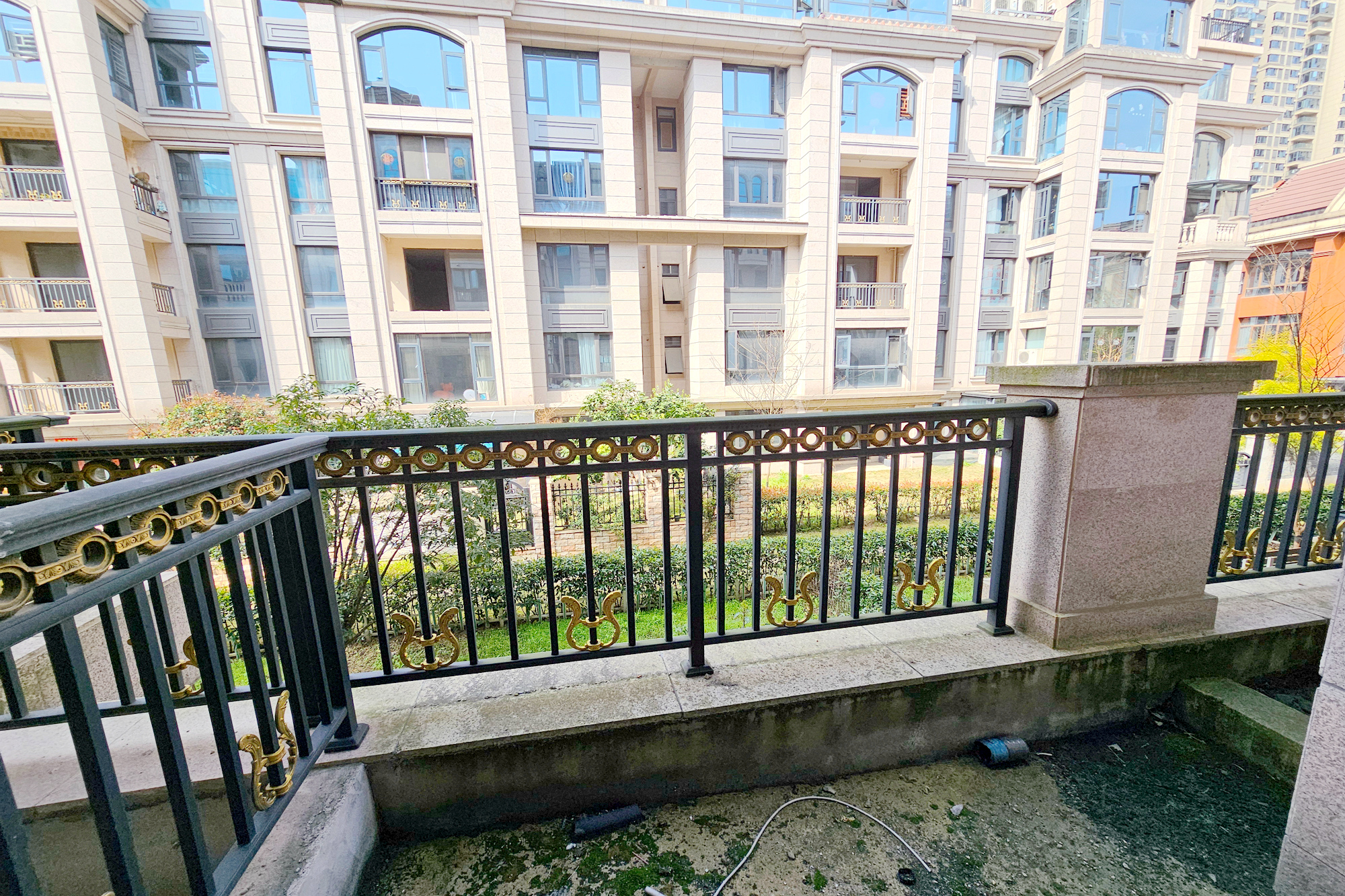 明昇壹城(明昇时代广场)一期  3室2厅2卫    320.0万 明昇壹城(明昇时代广场)一期  3室2厅2卫    320.0万阳台