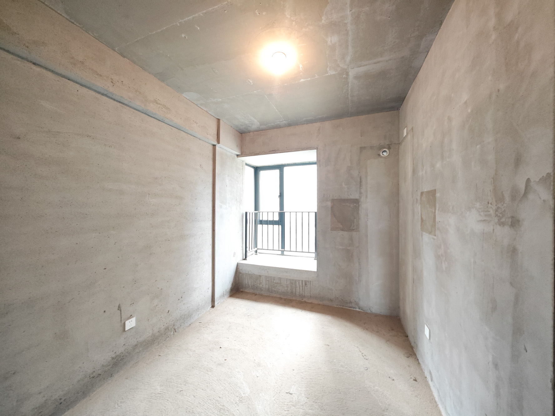 中建嘉和城  4室2厅2卫   131.00万卧室