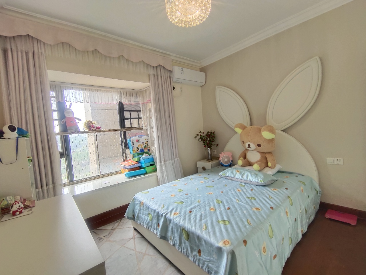 恒大华府  4室2厅2卫   106.80万室内图