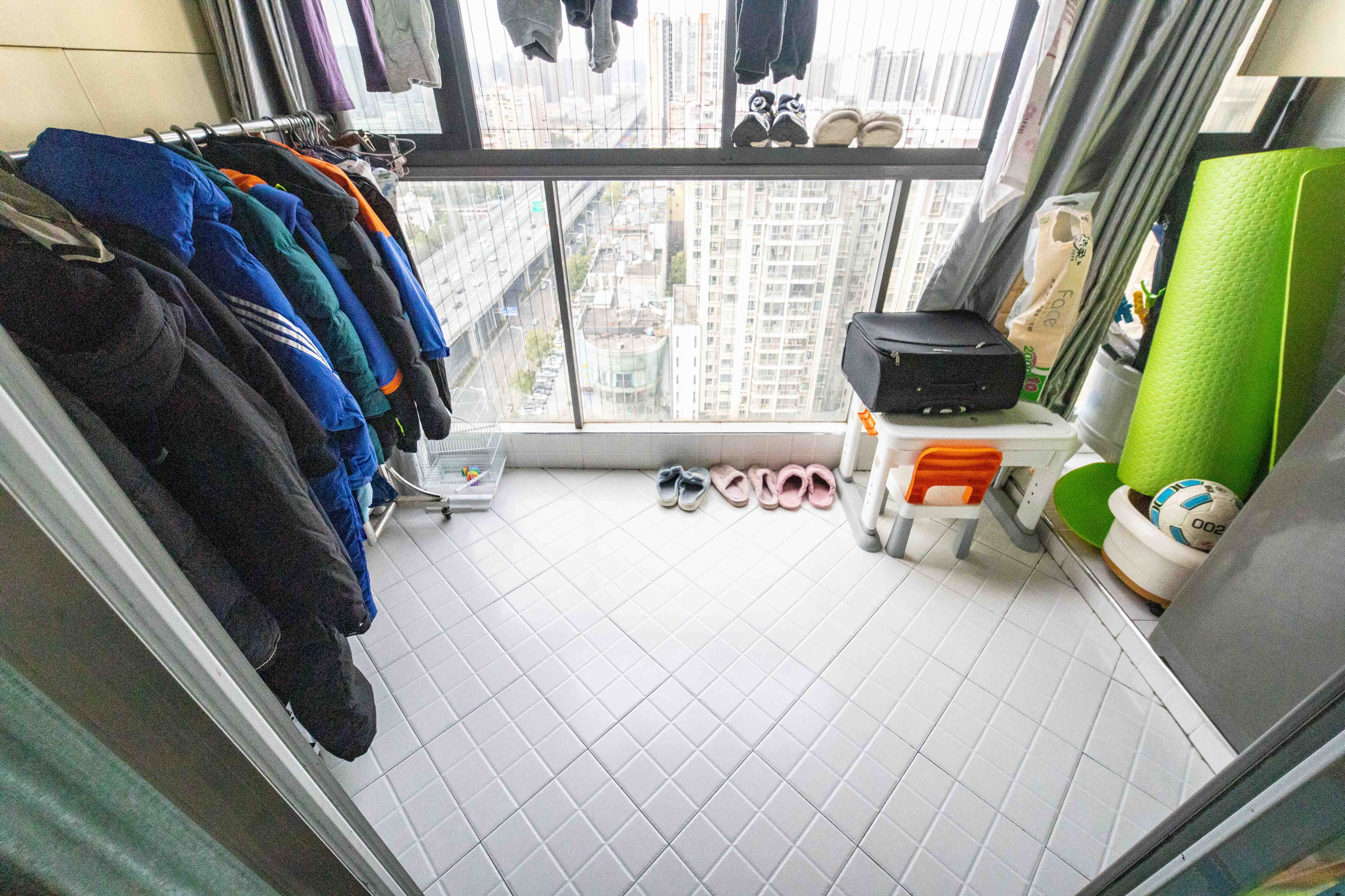 银港水晶城  2室2厅1卫    75.0万阳台