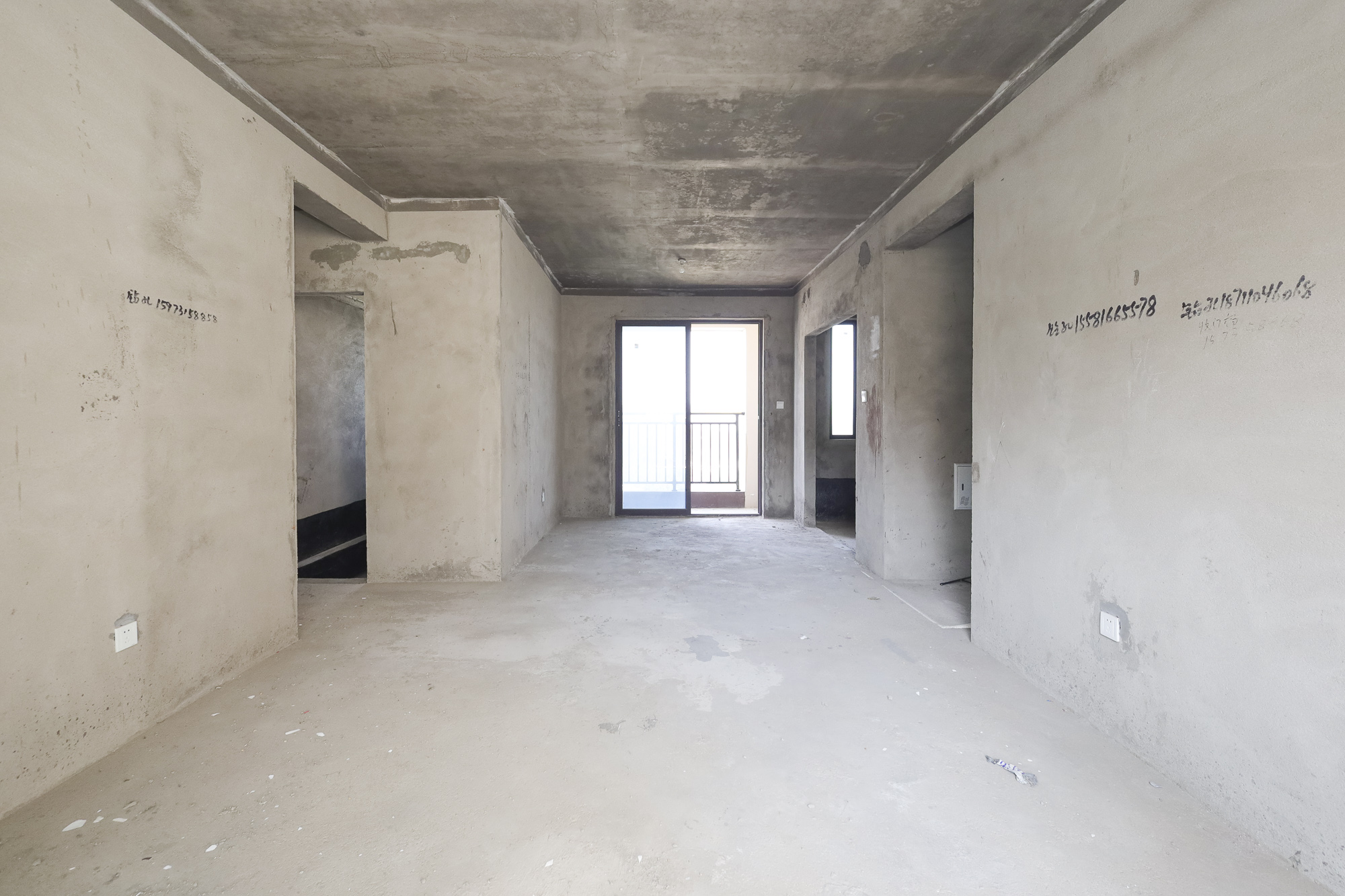 青竹湖曦园  3室2厅2卫    69.8万 青竹湖曦园  3室2厅2卫    69.8万客厅