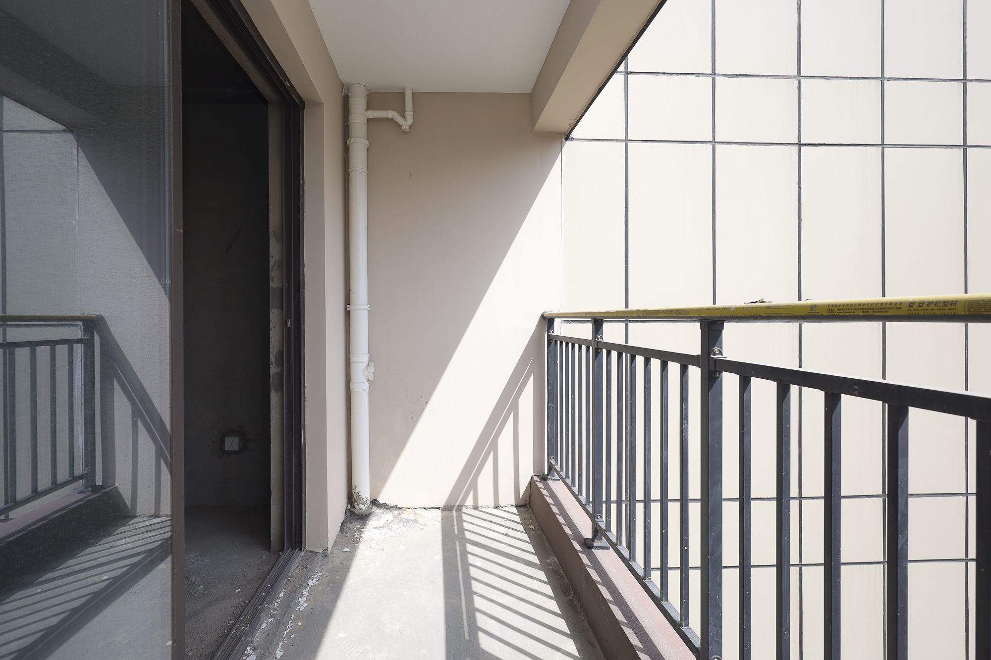 青竹湖曦园  3室2厅2卫    69.8万 青竹湖曦园  3室2厅2卫    69.8万阳台