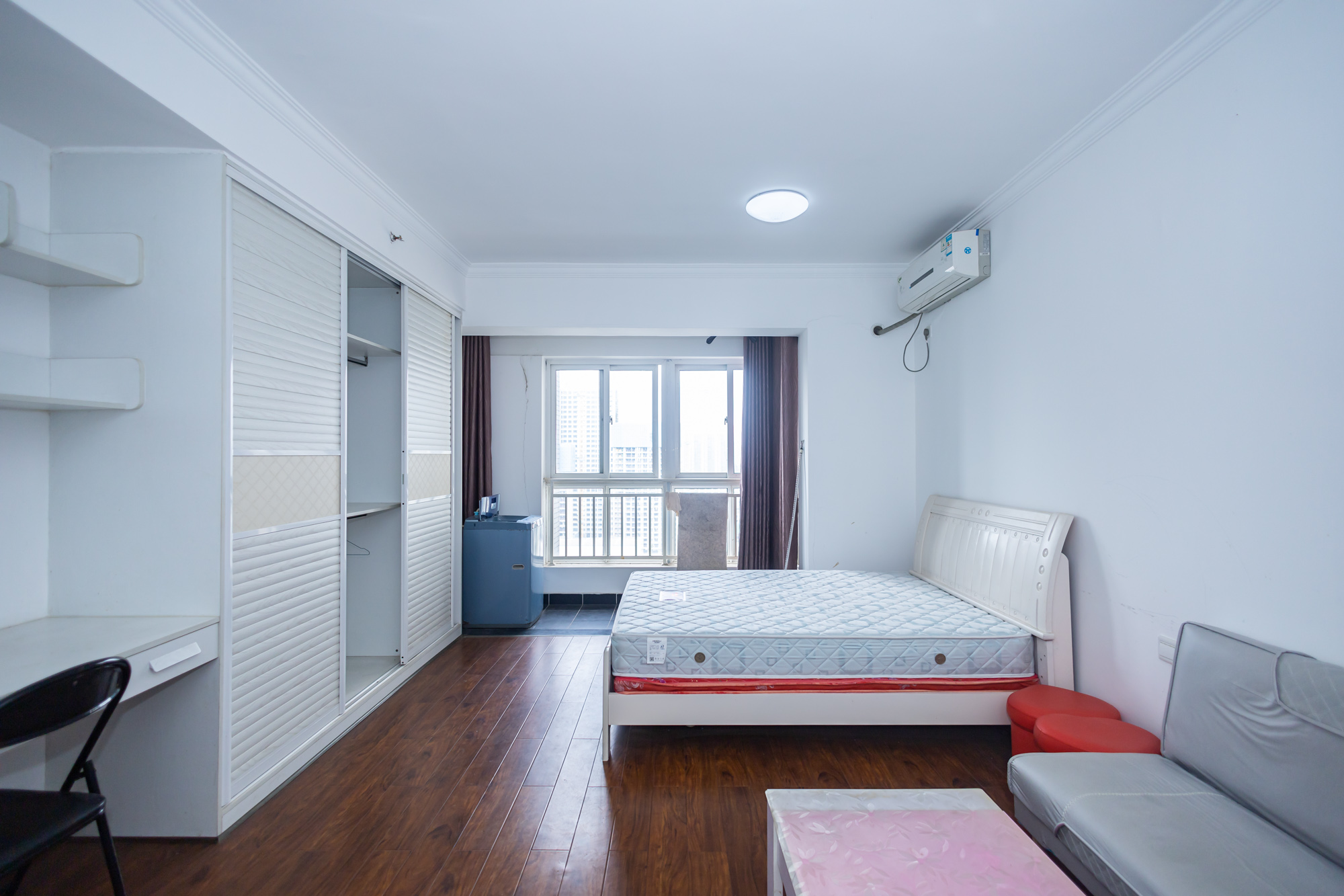 时代星城  1室1厅1卫    20.8万客厅