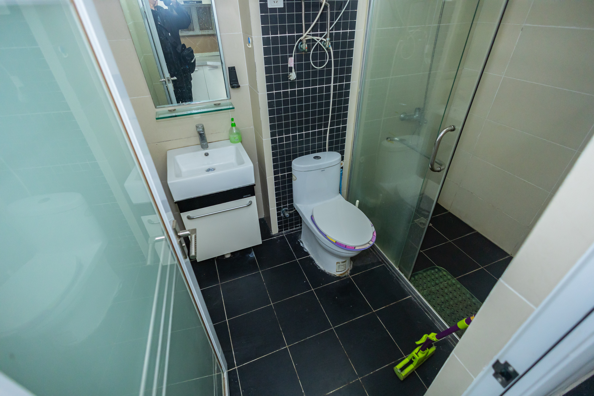 时代星城  1室1厅1卫    20.8万卫生间