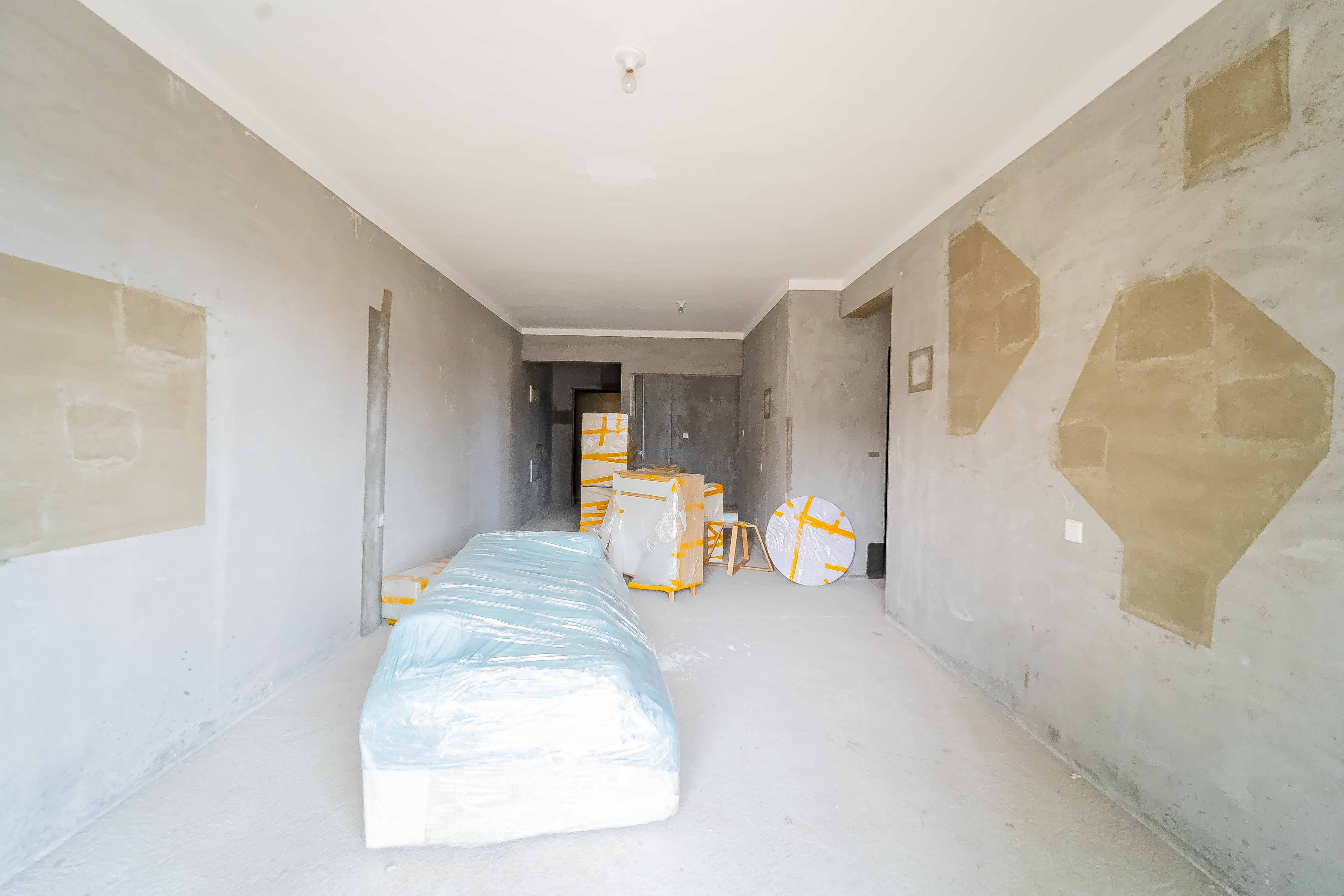 保利大都汇一期、二期 4室2厅2卫 135.0万 保利大都汇一期、二期 4室2厅2卫 135.0万客厅