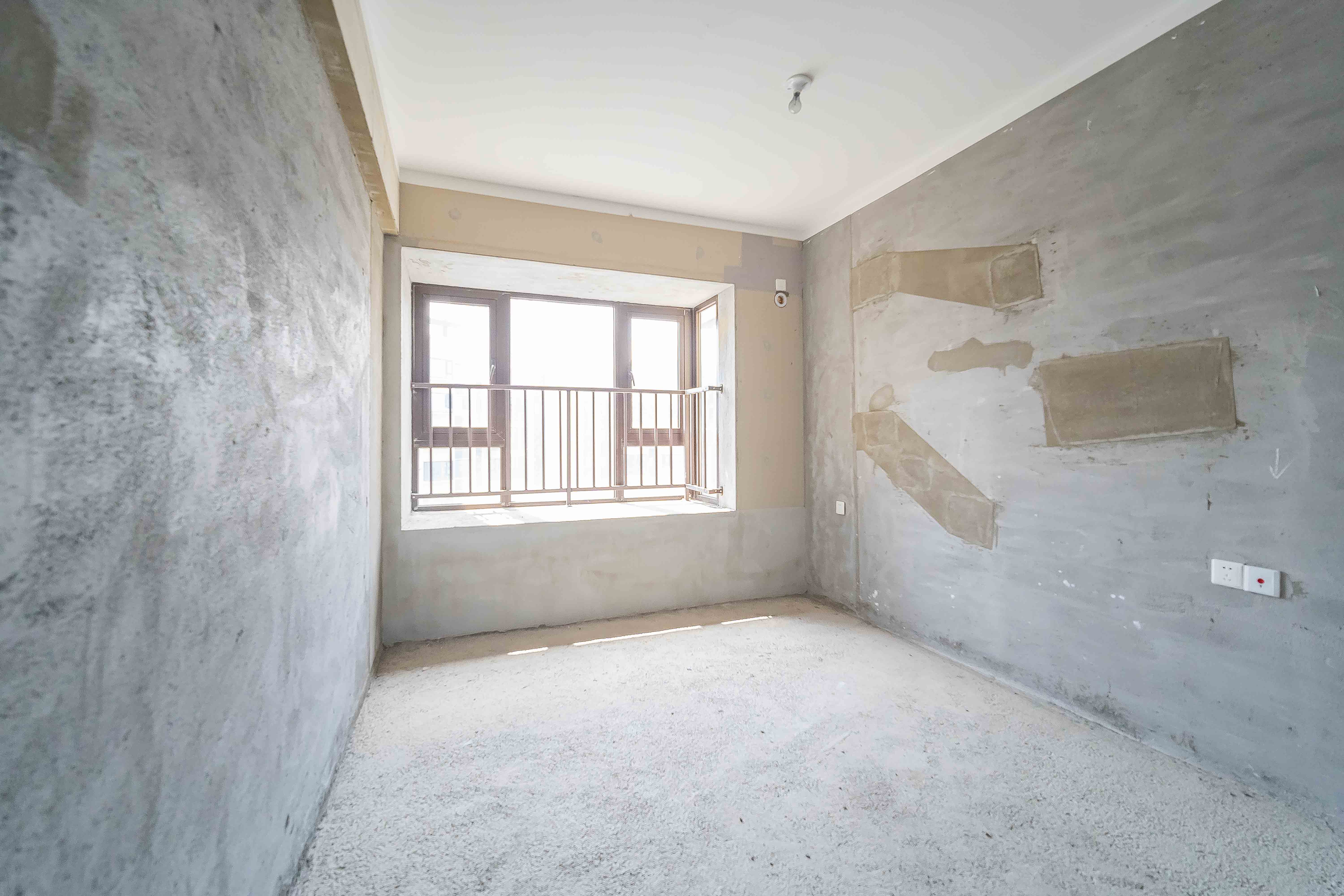 保利大都汇一期、二期 4室2厅2卫 135.0万 保利大都汇一期、二期 4室2厅2卫 135.0万其他