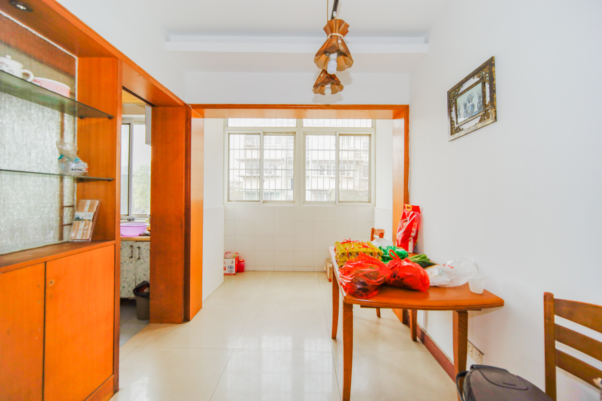 德馨园  4室2厅2卫    52.8万 德馨园  4室2厅2卫    52.8万客厅