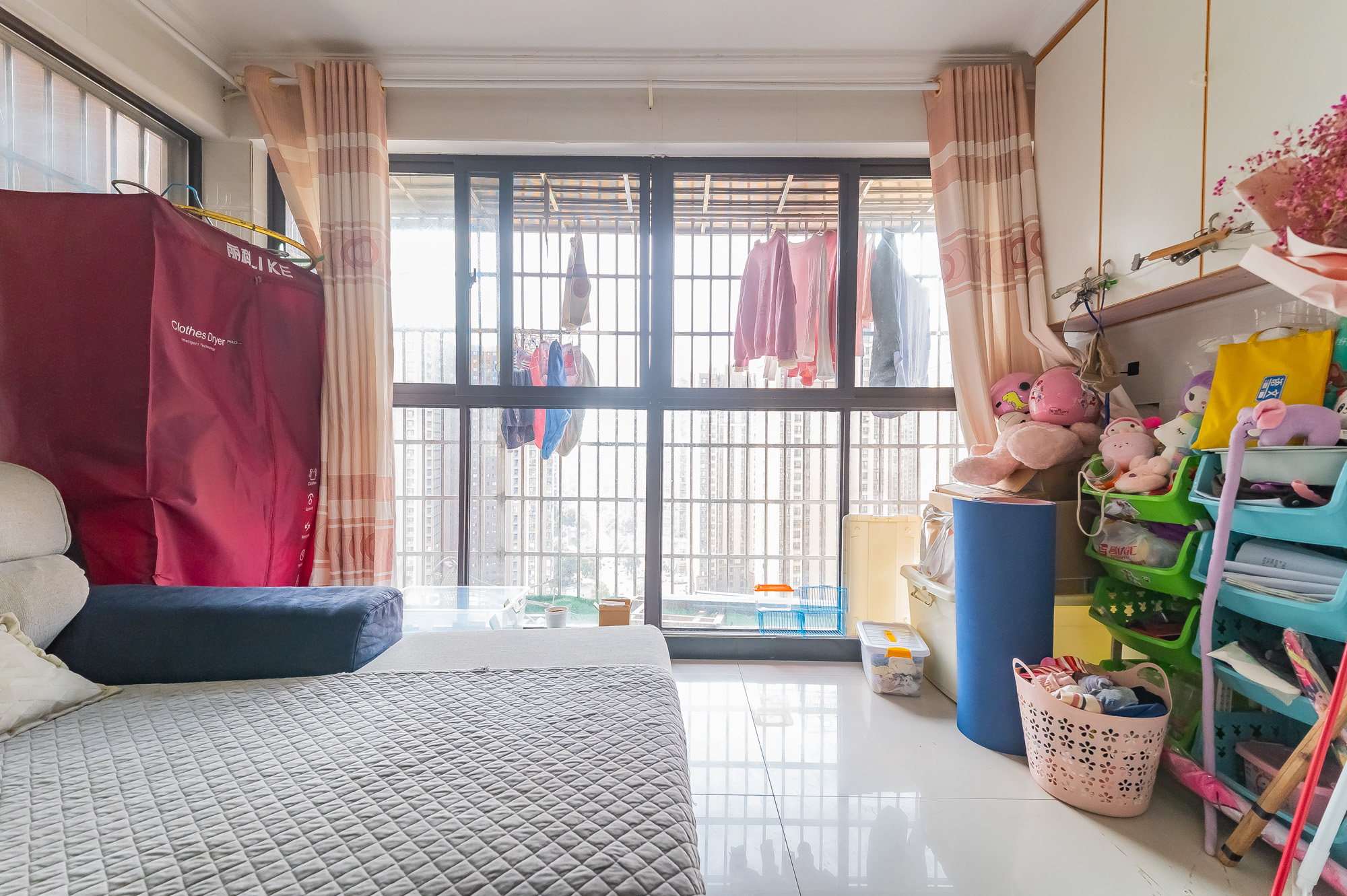 湖湾世景 4室2厅2卫 99.6万 湖湾世景 4室2厅2卫 99.6万阳台