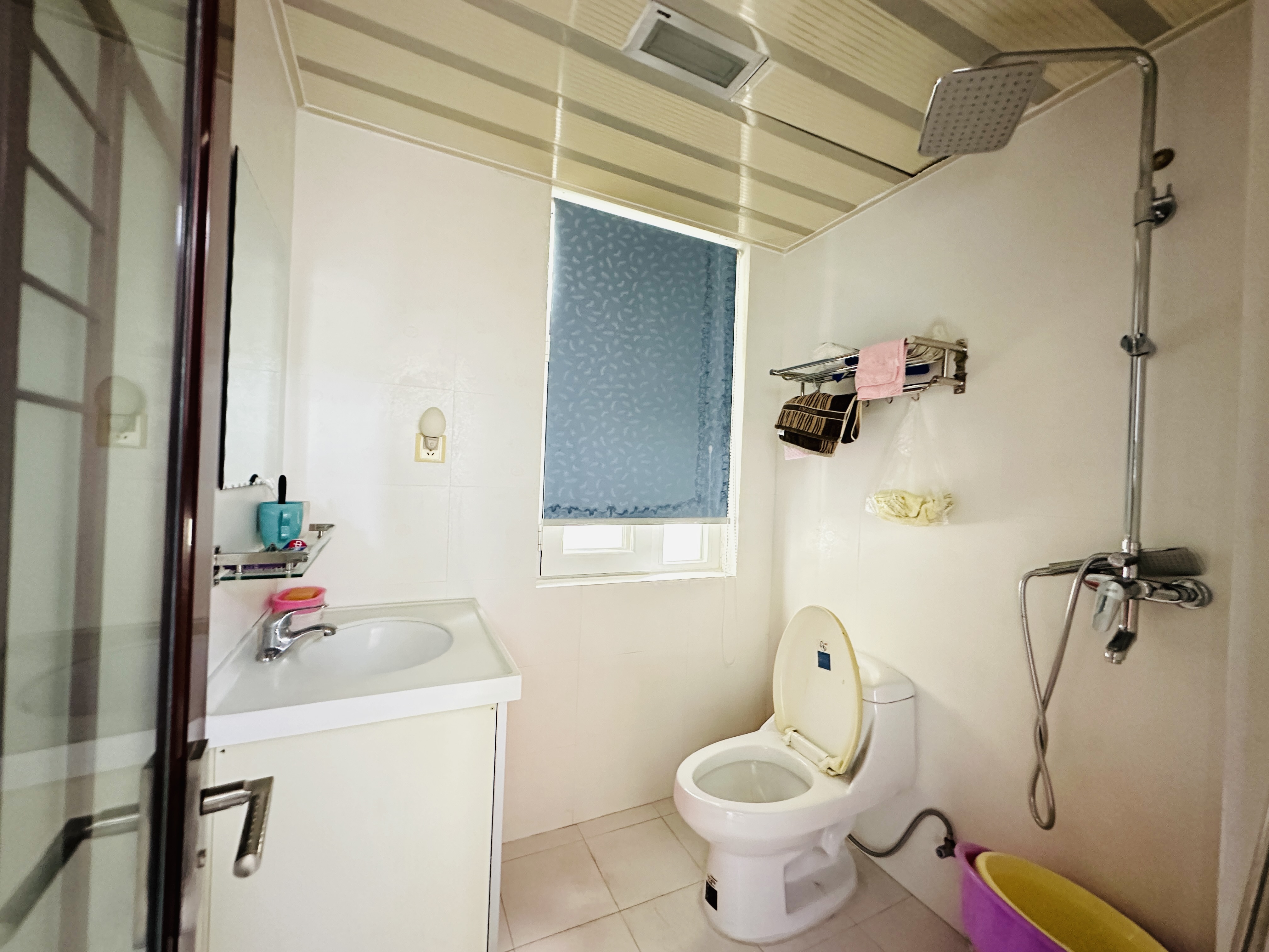 蓝水湾一期 1室1厅1卫 83.0万 蓝水湾一期 1室1厅1卫 83.0万卫生间