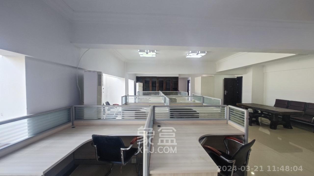 山水华景  6室2厅2卫   9500.00元/月室内图
