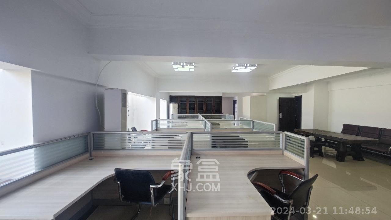 山水华景  6室2厅2卫   9500.00元/月室内图