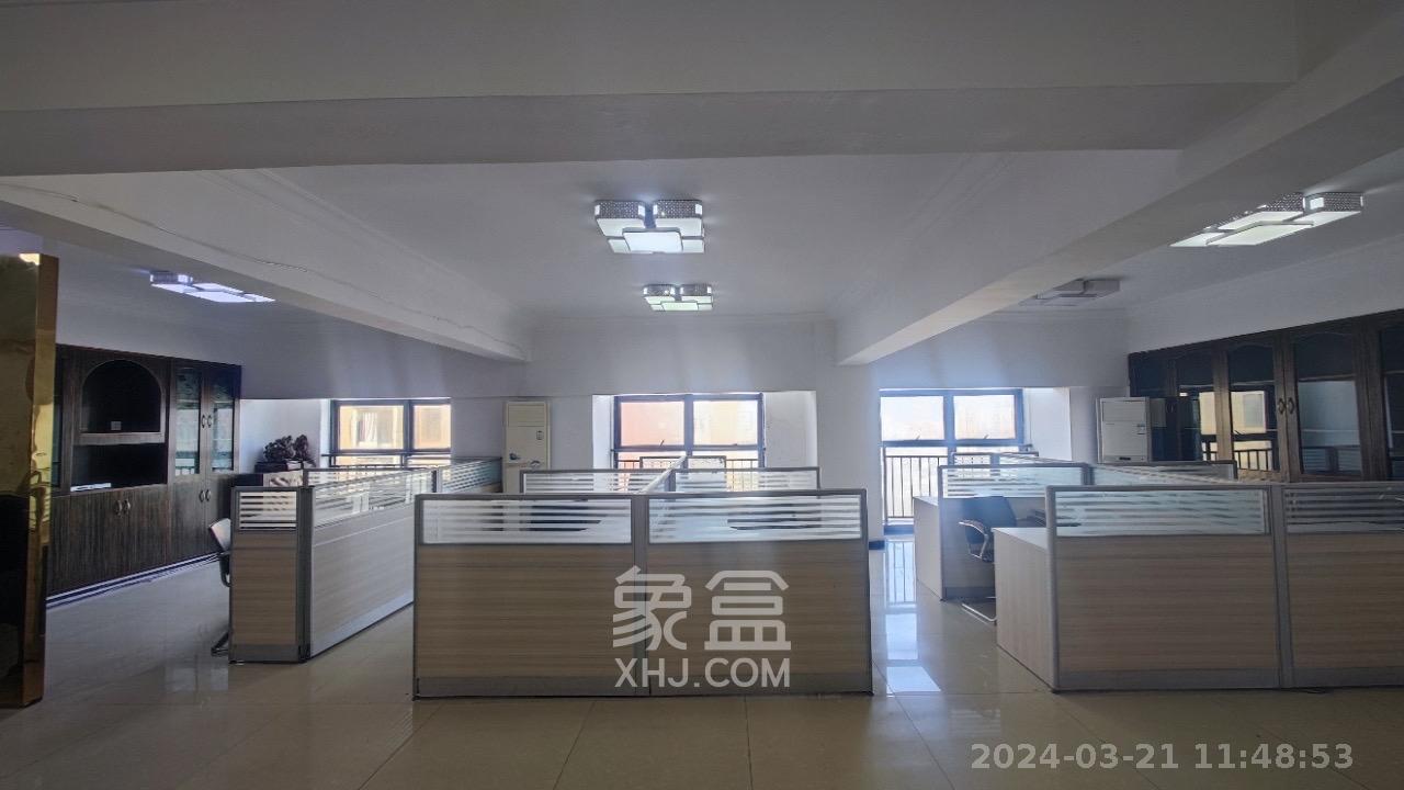 山水华景  6室2厅2卫   9500.00元/月室内图