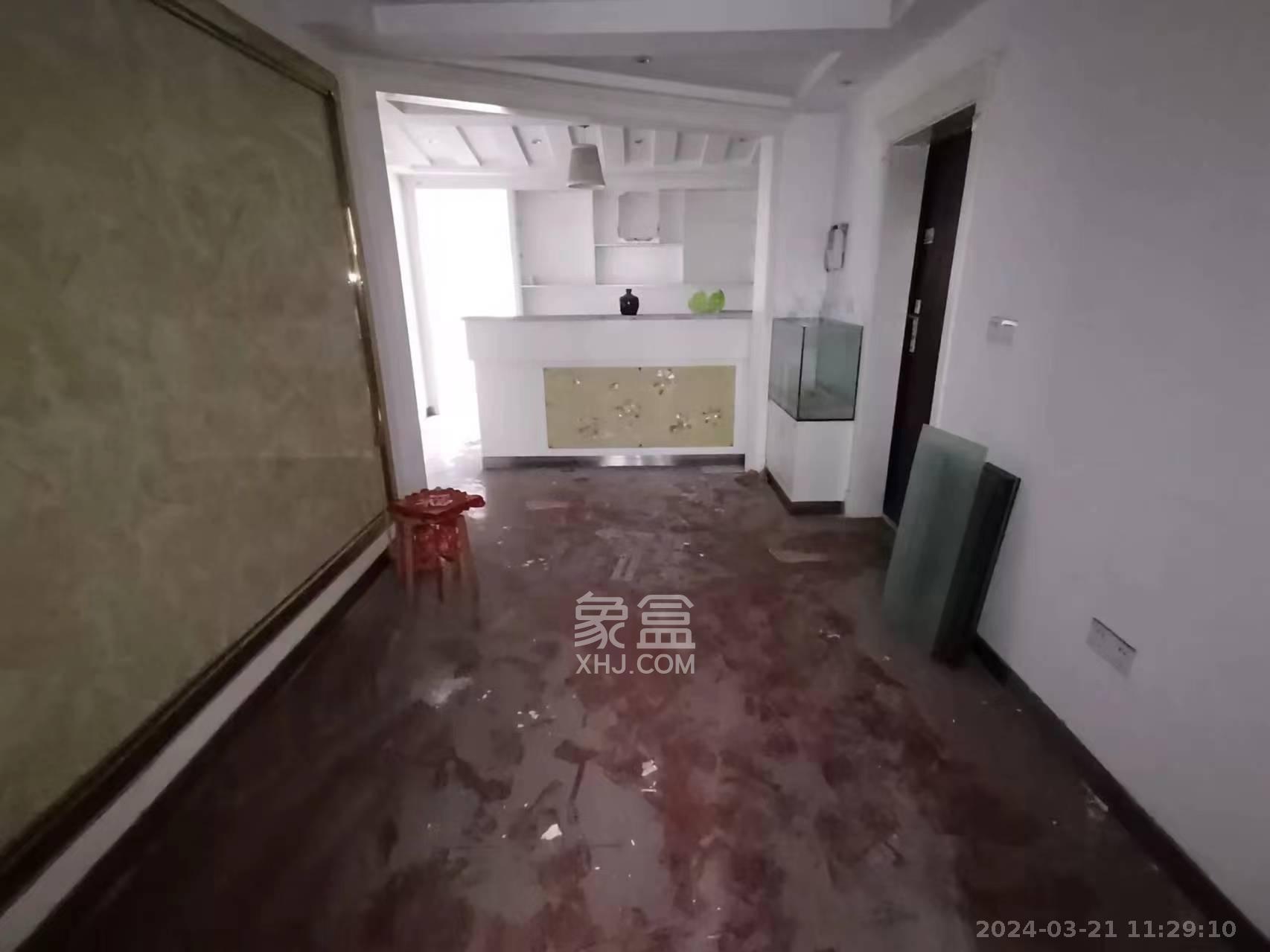 丽景新贵  3室2厅2卫   3000.00元/月室内图1