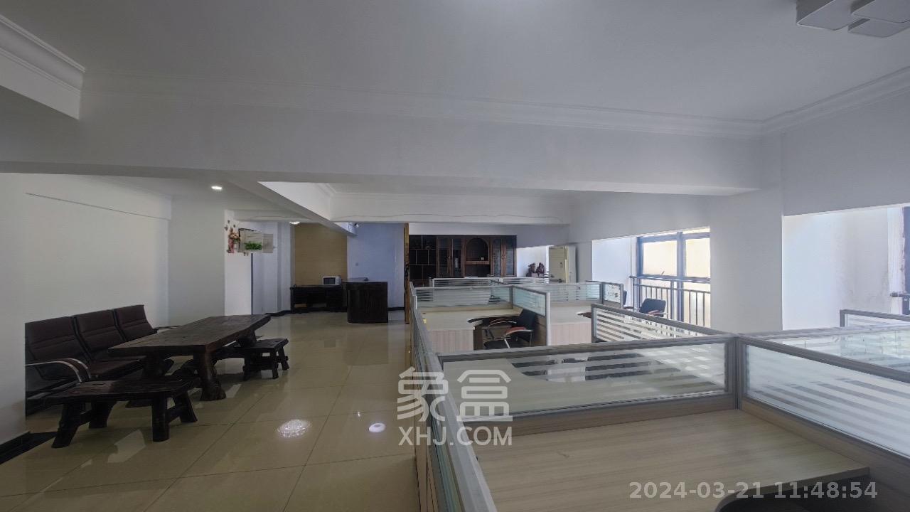 山水华景  6室2厅2卫   9500.00元/月室内图