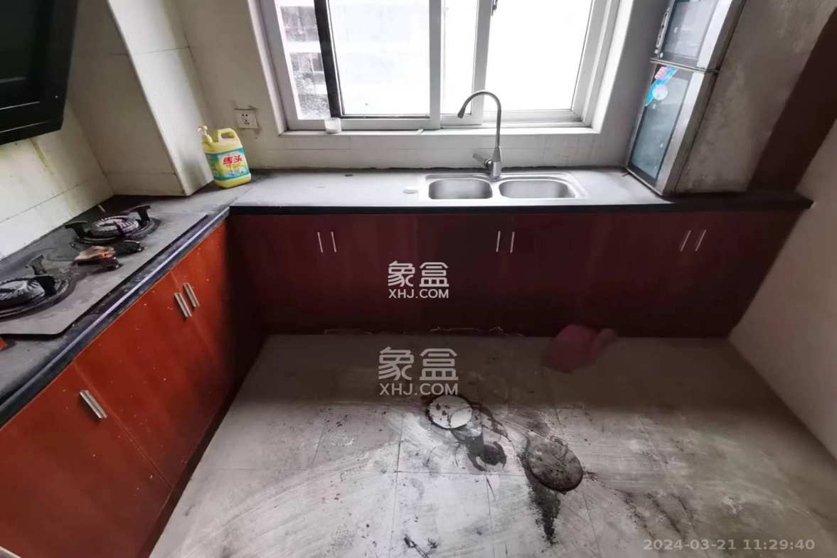 丽景新贵 3室2厅2卫 3000.00元/月 丽景新贵 3室2厅2卫 3000.00元/月室内图