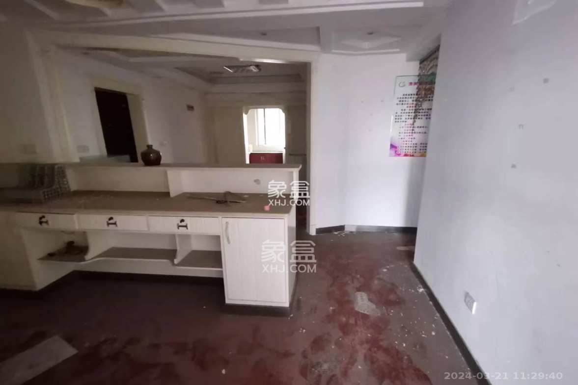 丽景新贵 3室2厅2卫 3000.00元/月 丽景新贵 3室2厅2卫 3000.00元/月室内图