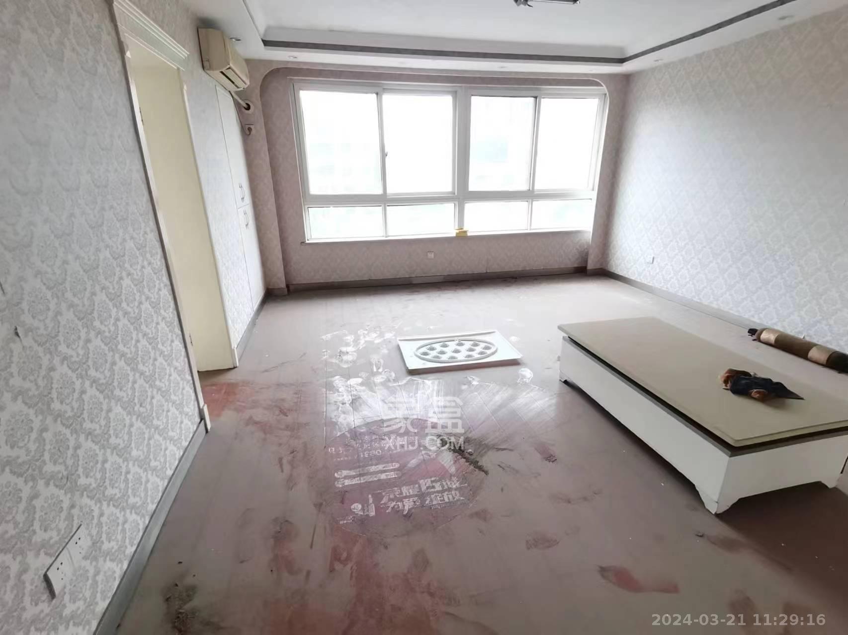 丽景新贵  3室2厅2卫   3000.00元/月室内图