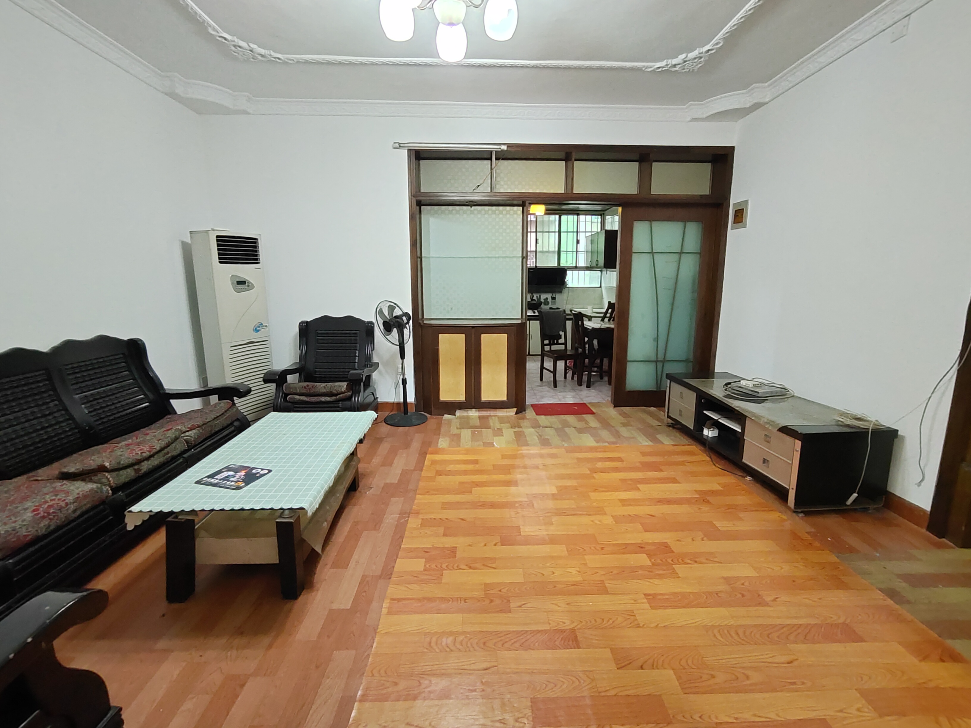 泰苑小区  2室2厅1卫    35.0万 泰苑小区  2室2厅1卫    35.0万室内图