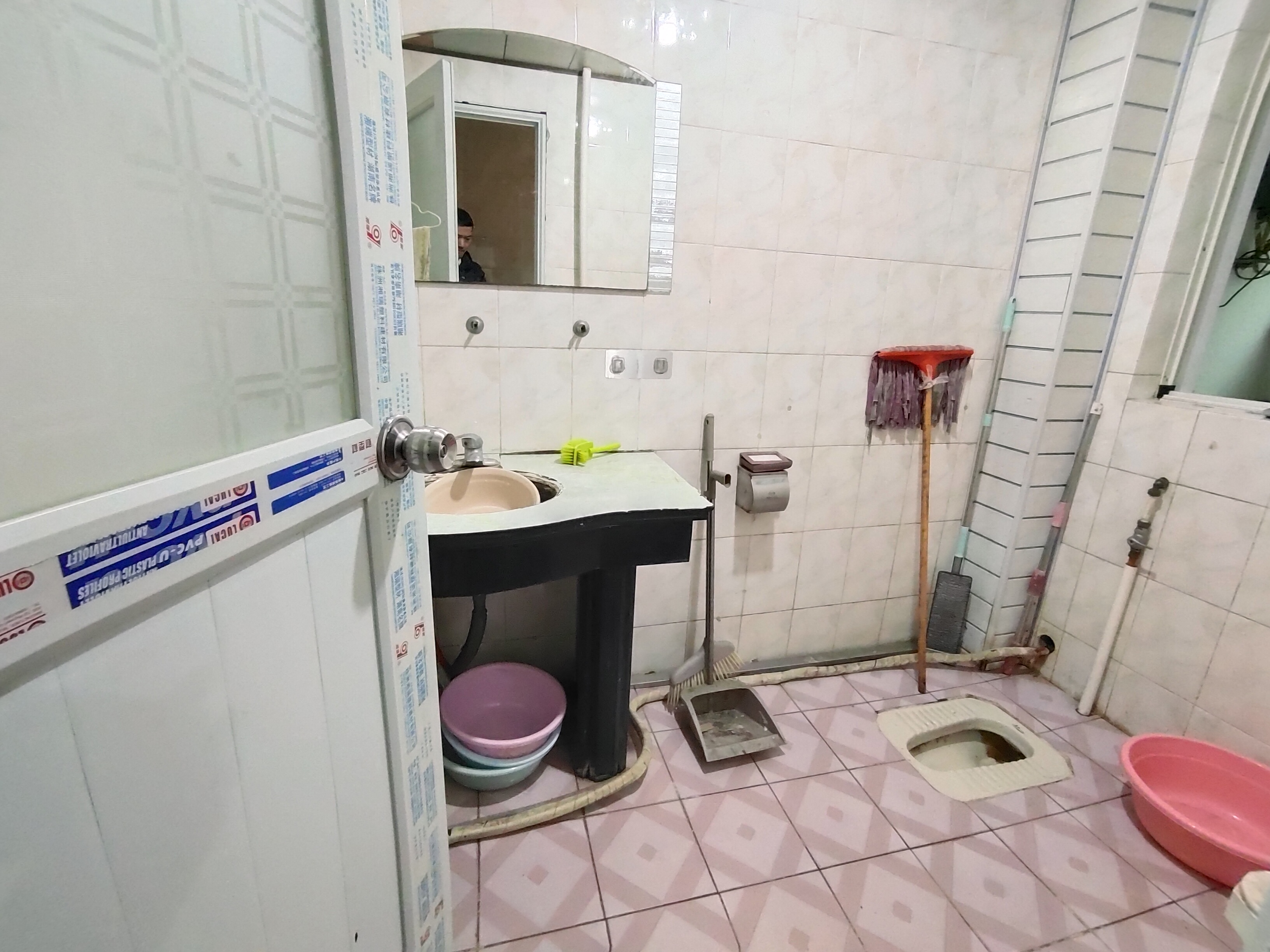 泰苑小区  2室2厅1卫    35.0万 泰苑小区  2室2厅1卫    35.0万室内图