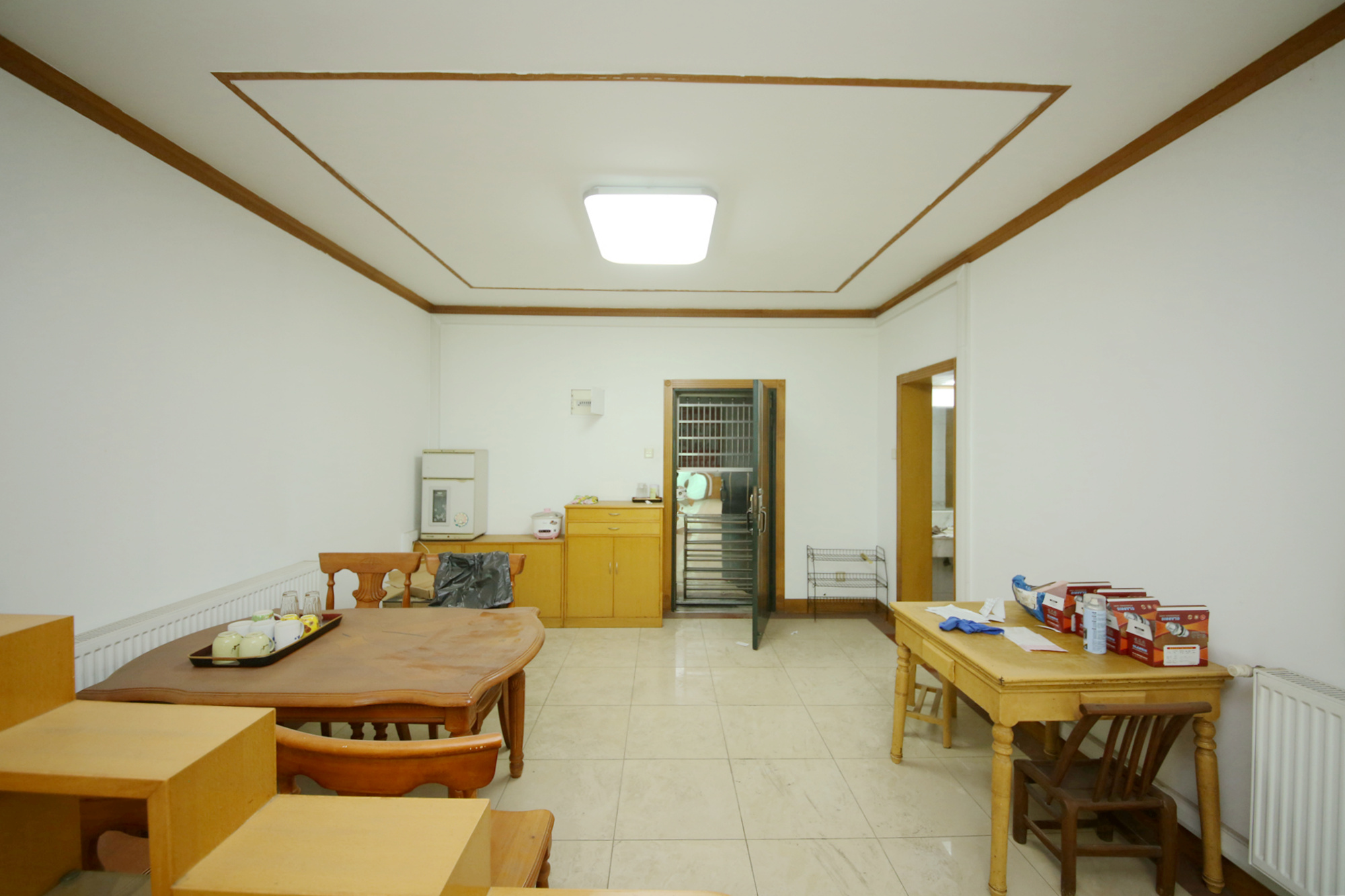 人民银行宿舍(蔡锷中路)  3室2厅2卫   195.00万客厅