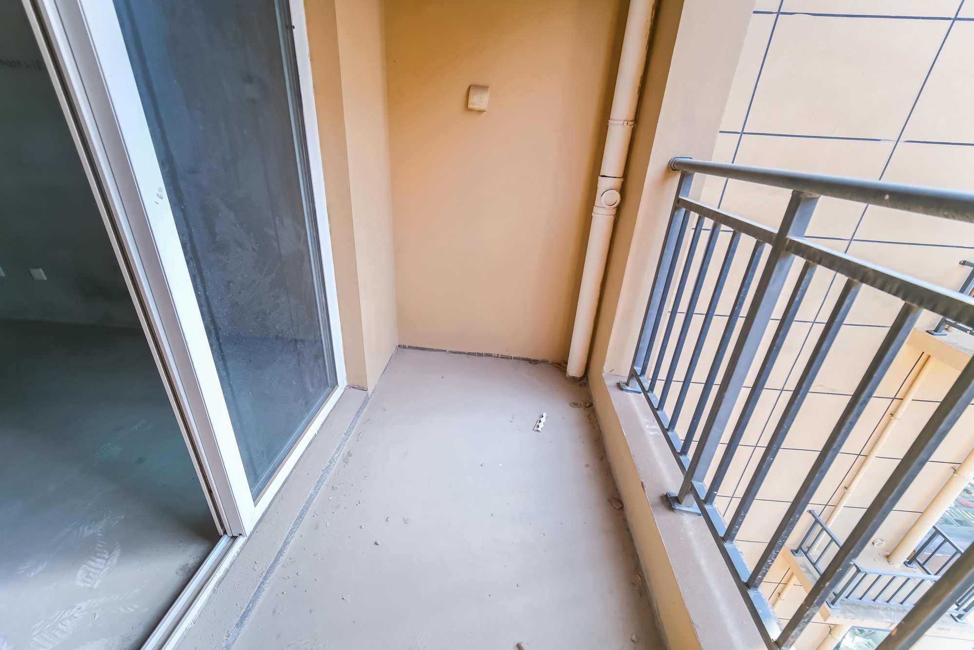 荣盛花语城 3室2厅1卫 60.8万 荣盛花语城 3室2厅1卫 60.8万阳台