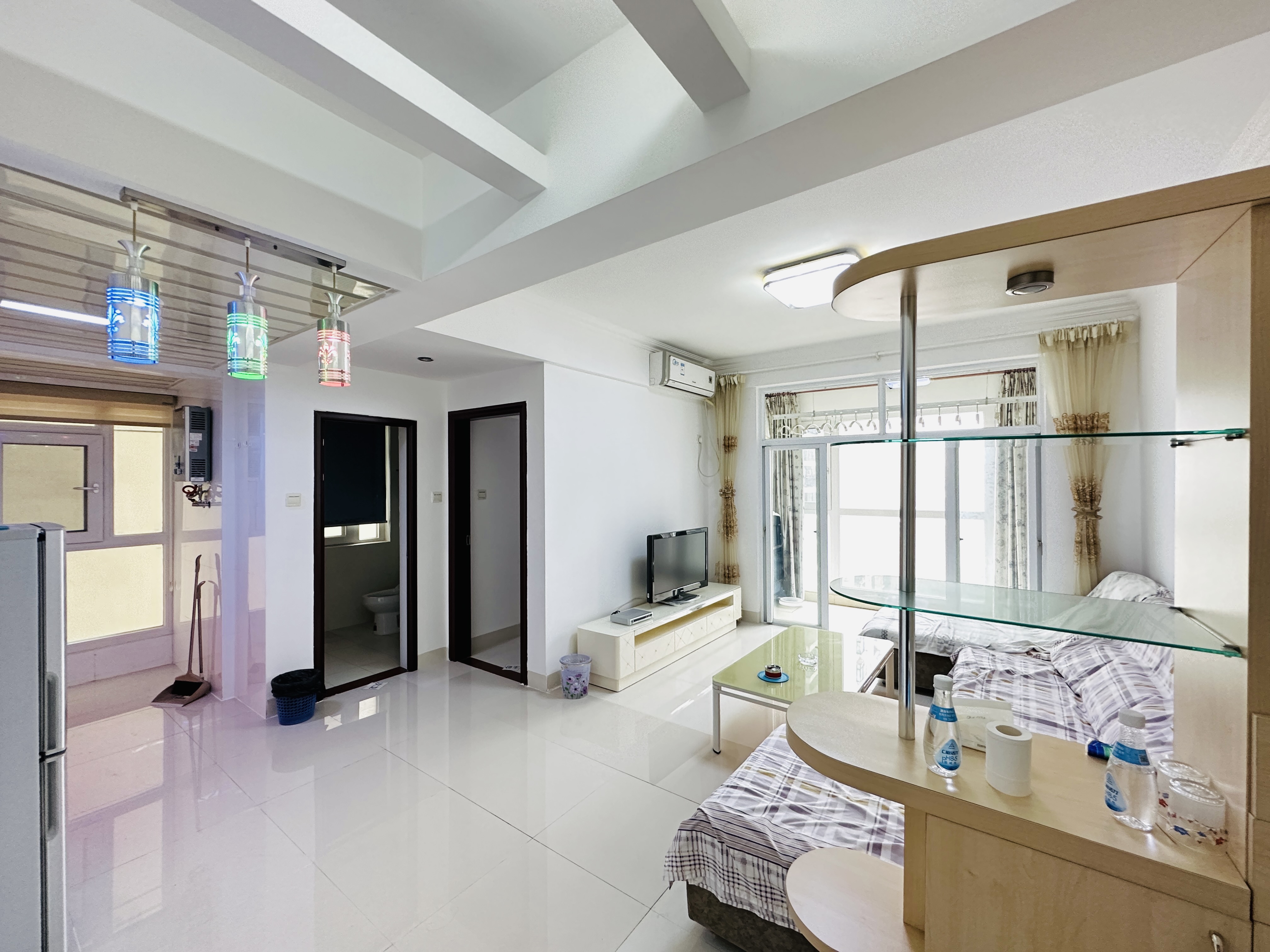 蓝水湾一期 1室1厅1卫 83.0万 蓝水湾一期 1室1厅1卫 83.0万客厅